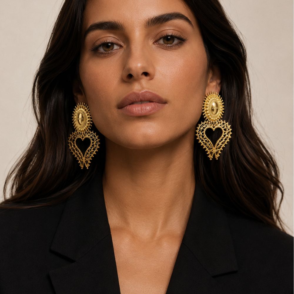 Lamprocapnos Earring