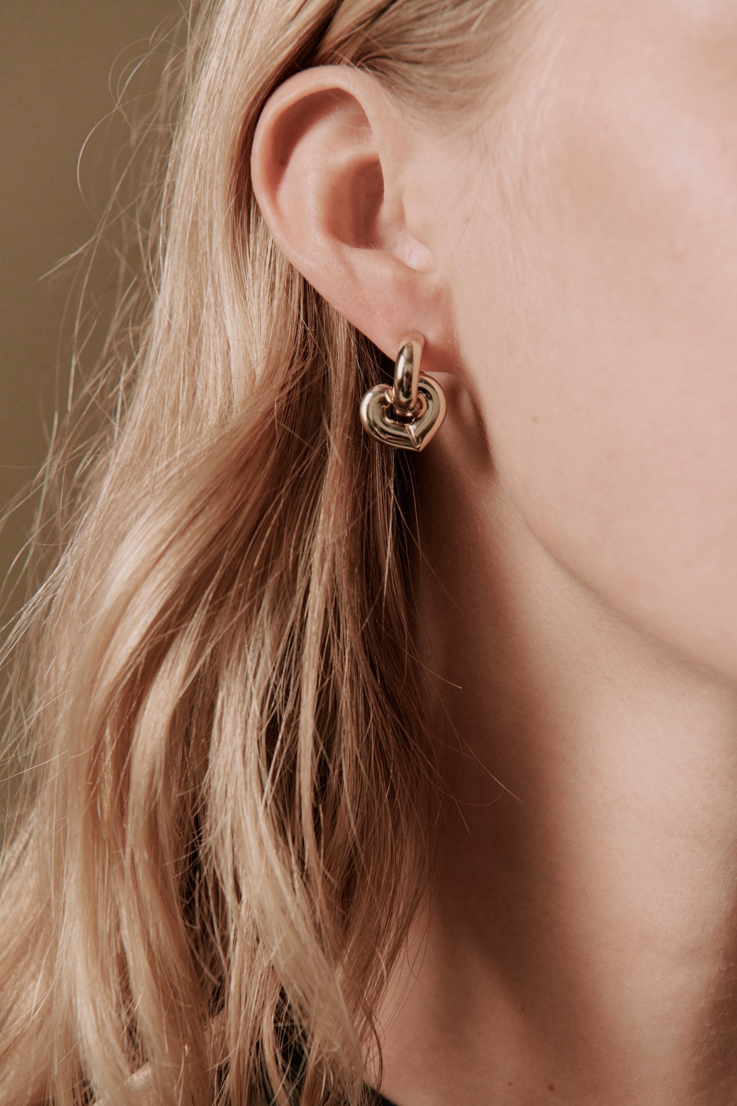Eloise Chunky Heart Hoops