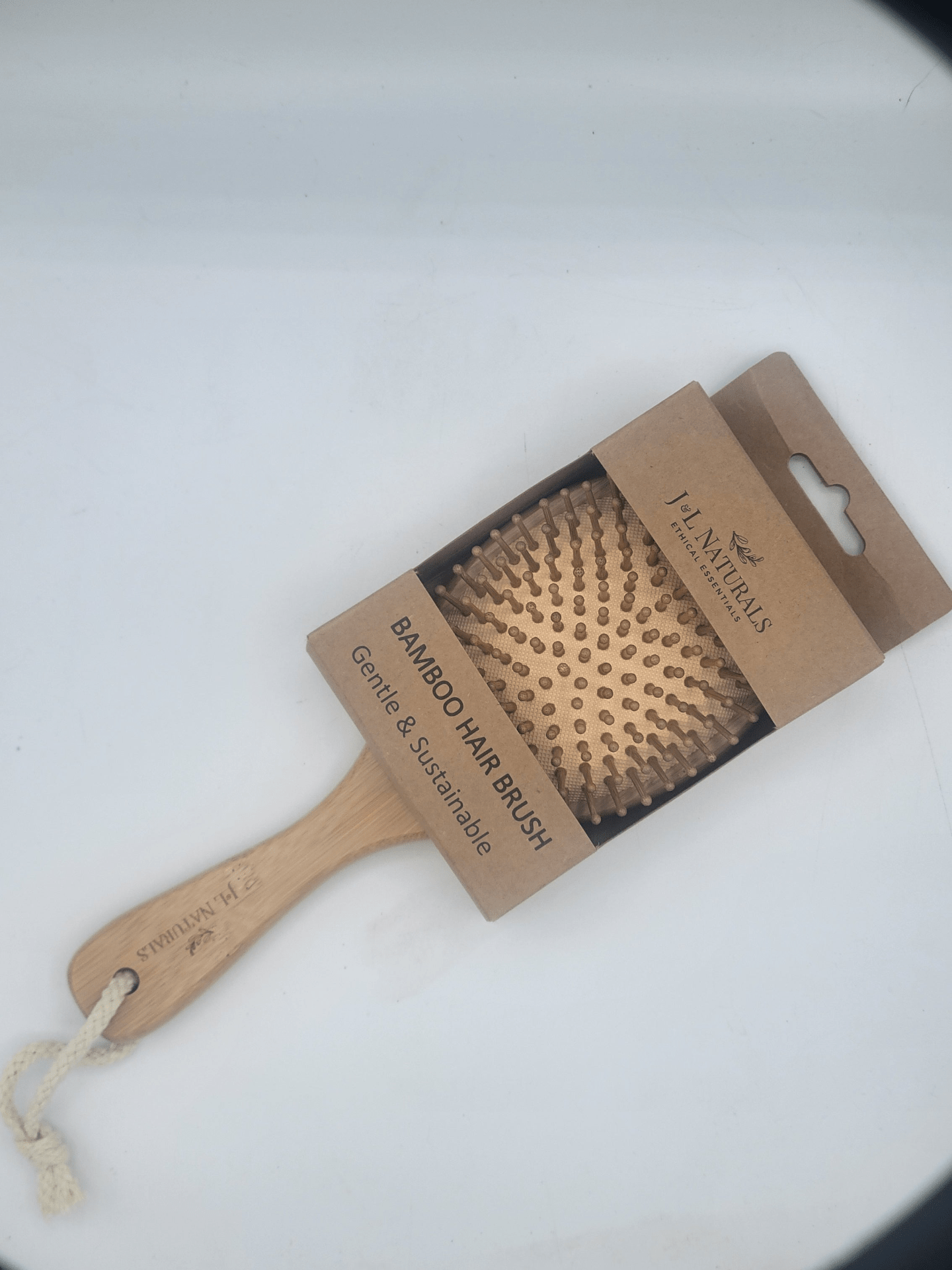 Bamboo Hair Brush – Eco-Friendly & Gentle Detangling