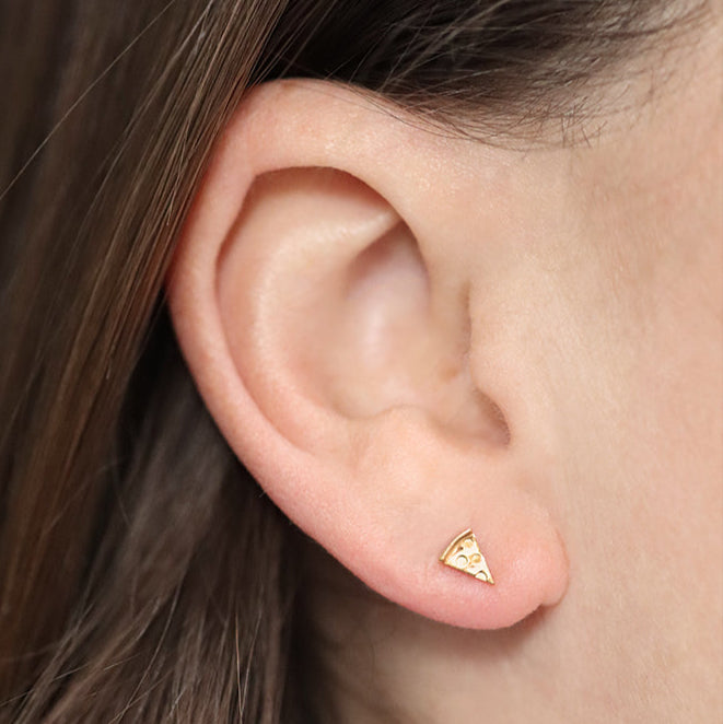 14K Yellow Gold Pizza Stud