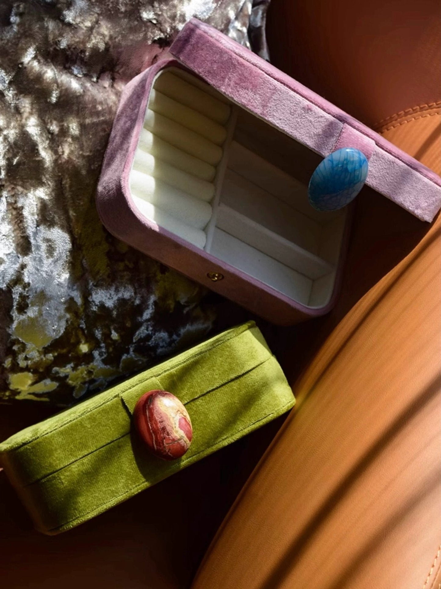 Pebble Jewelry Box