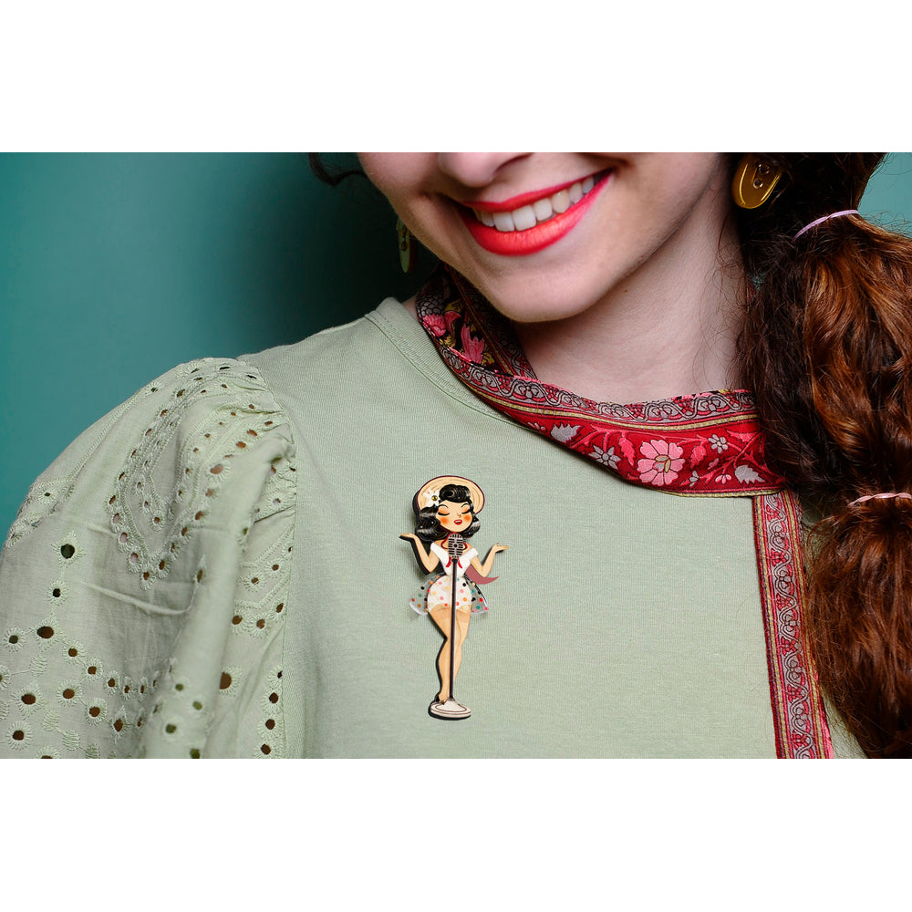 Pin-up Singer Standing w/ Microphone Brooch by Laliblue - Osadia Concept Store