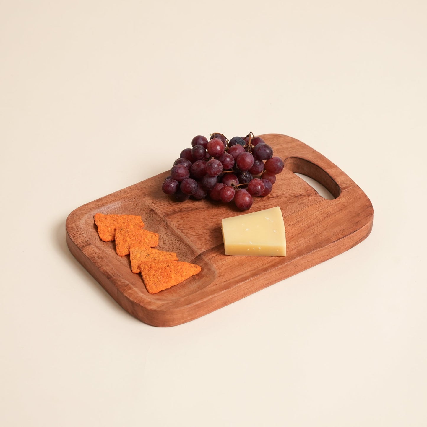 Handmade Acacia Wood Cutting Board with Handle, 7.75x12"