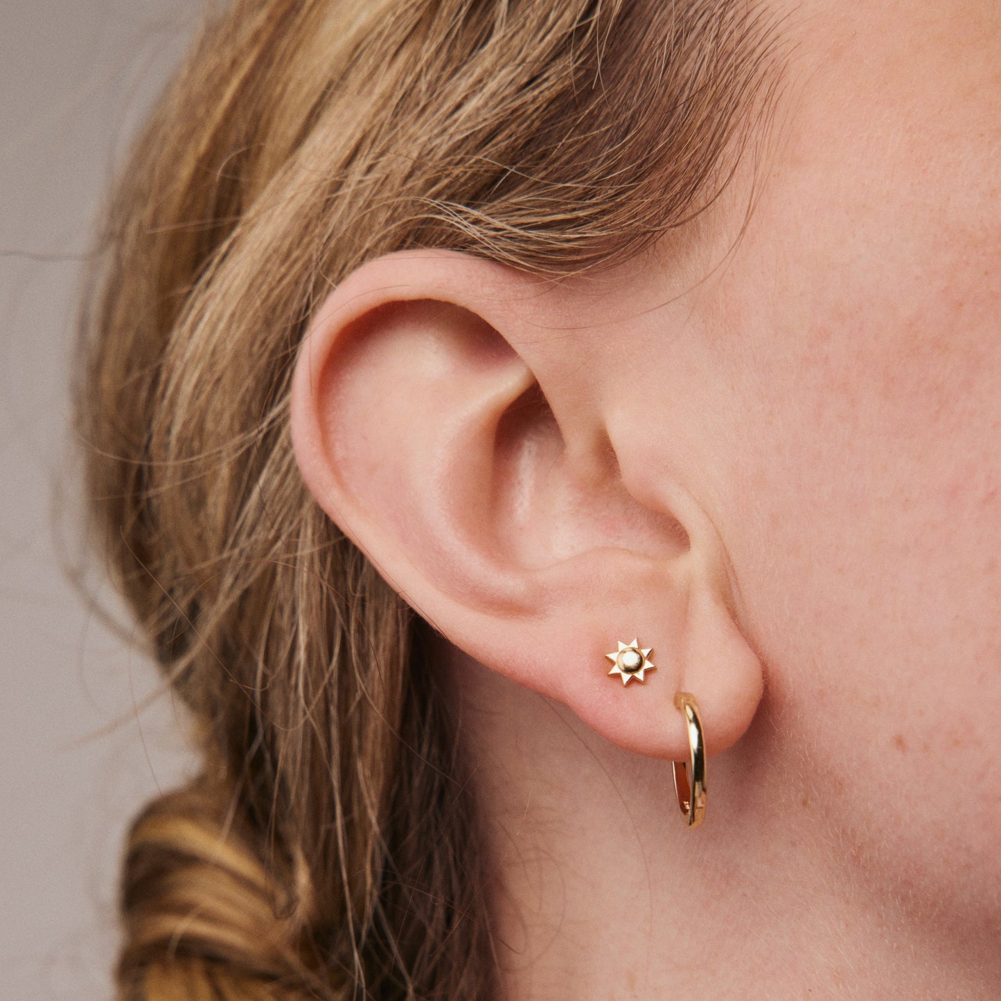 14K Yellow Gold Sun Stud