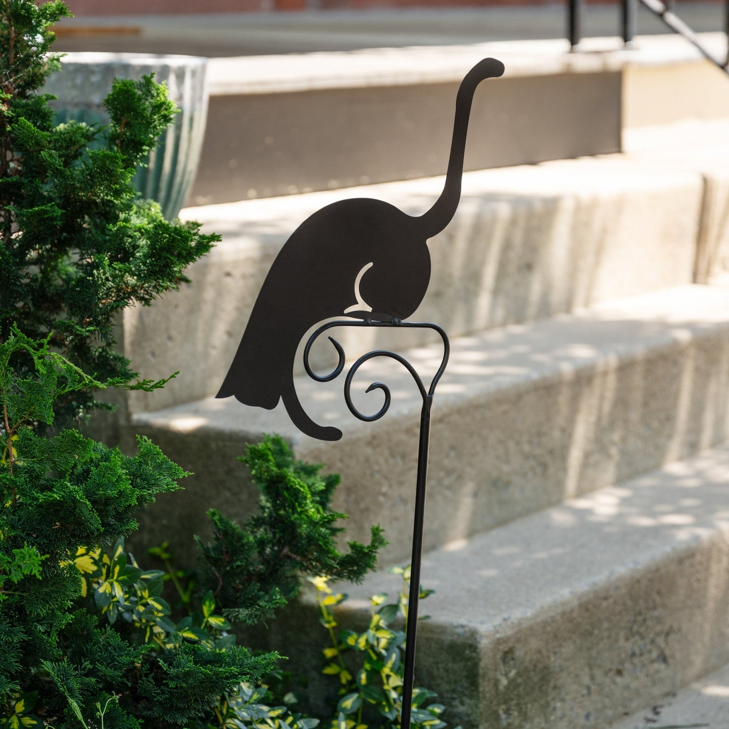 Priy Cat with Bell Garden Stake
