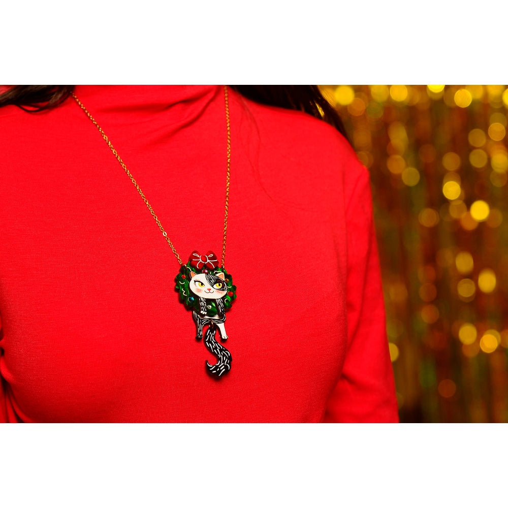 Cat in A Christmas Wreath Necklace by Laliblue