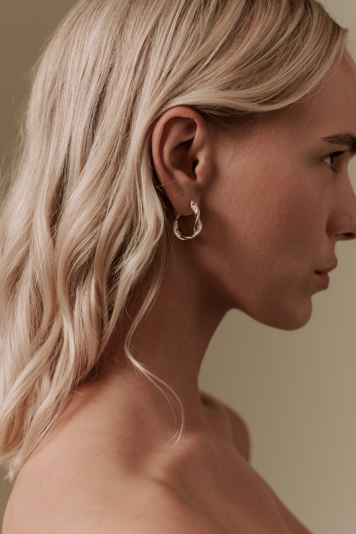 Sunny Twisted Hoops