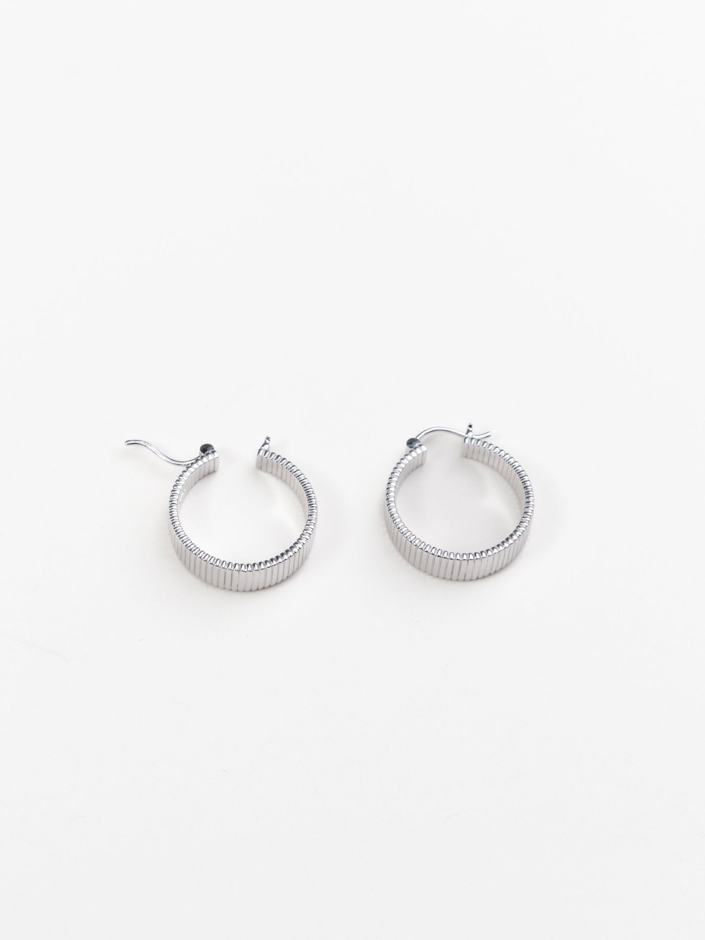 Willa Fluted Hoop Earrings