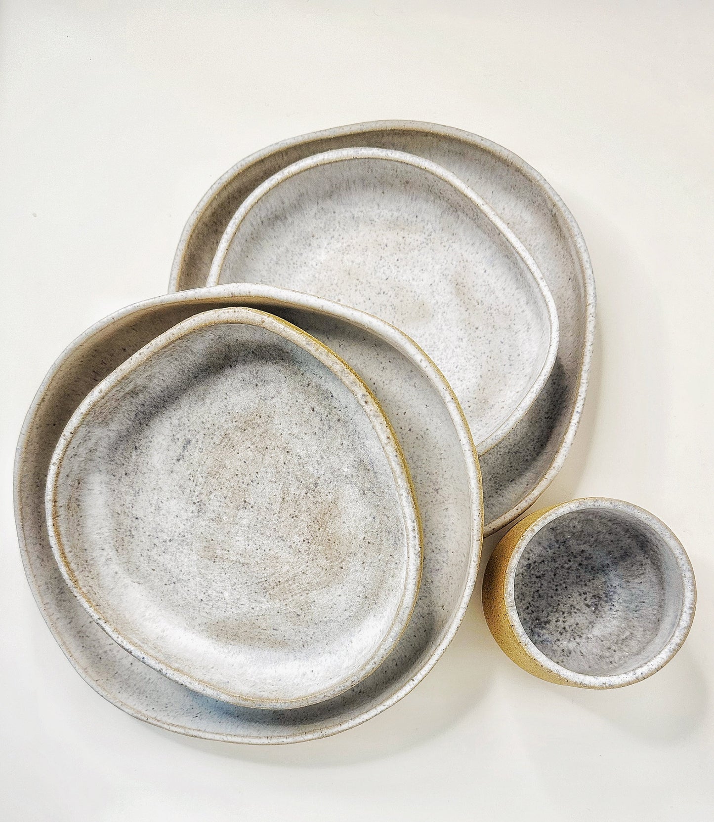 OCEAN SAND. Medium & small. (8.5 and 6 inches)