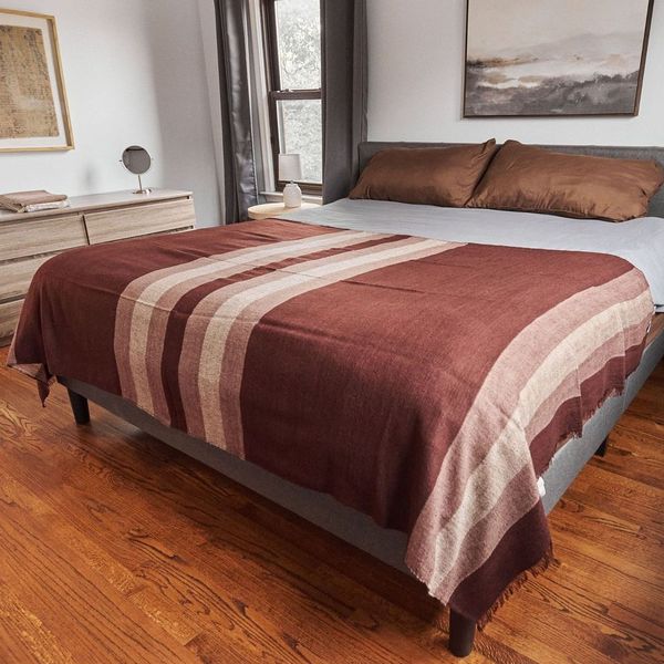 Resin Plush Maroon Plush Merino Queen Bedspread / Large Throw