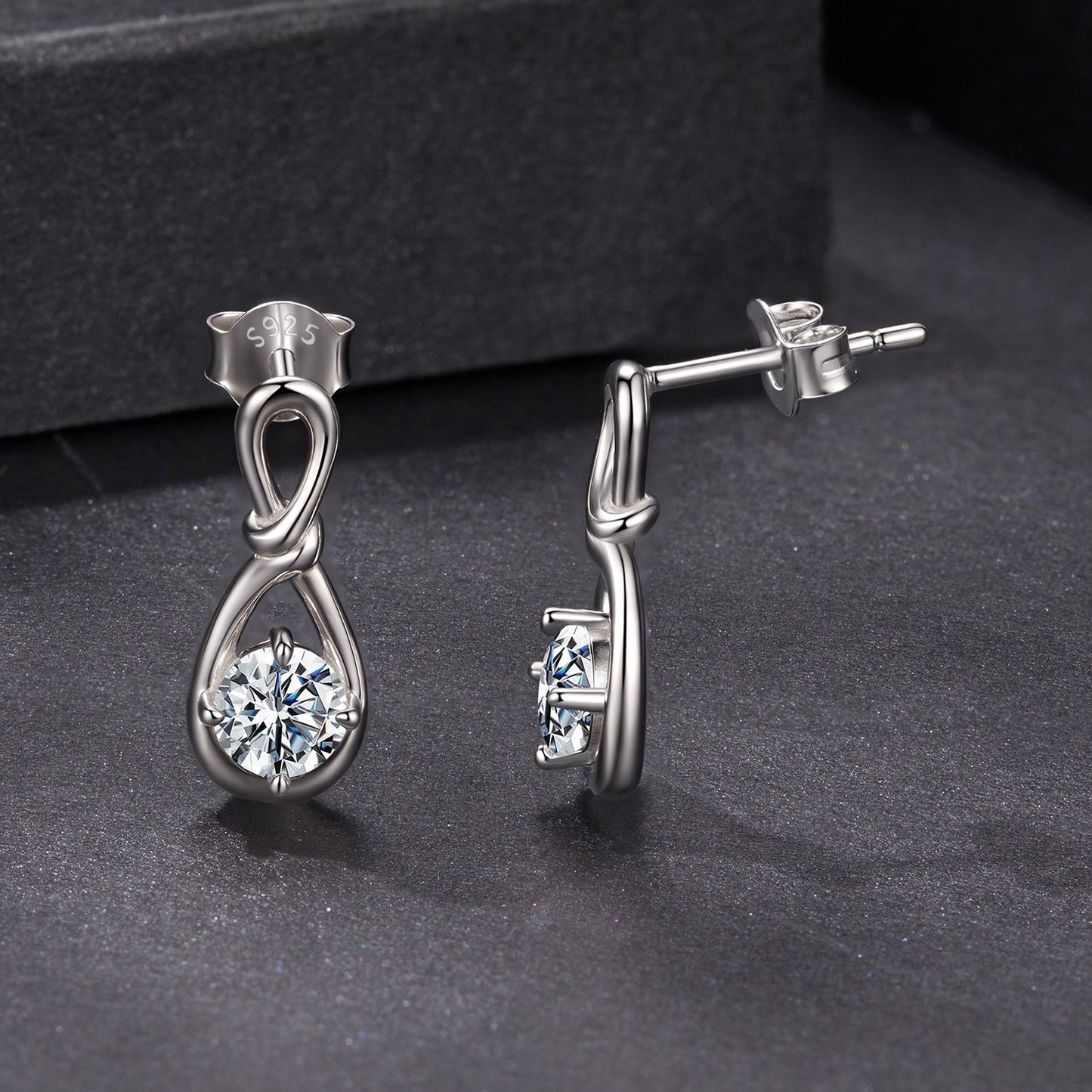 925 Sterling Silver 0.5 Carat Moissanite Earrings for Women
