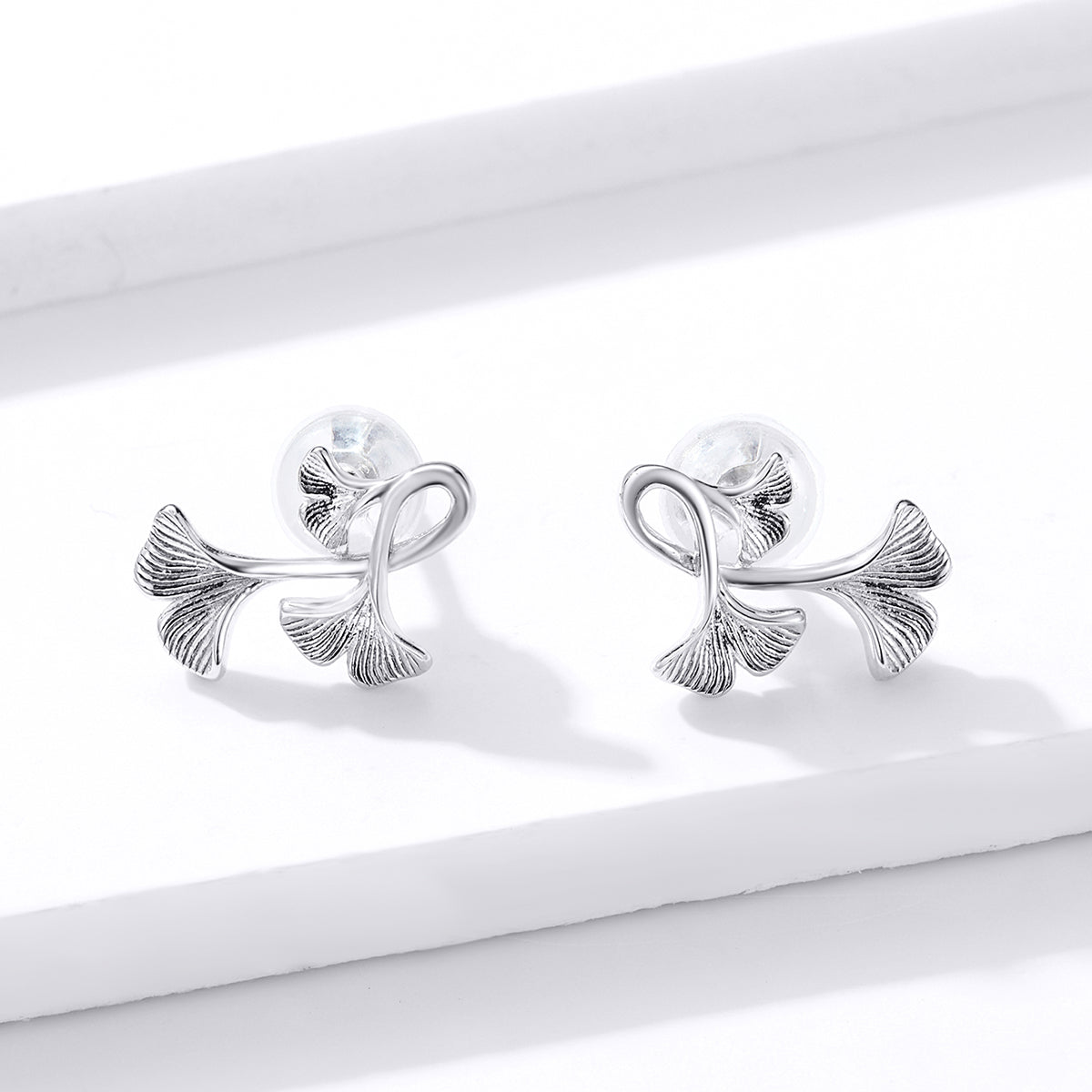 925 Sterling Silver Plated Platinum Wiredrawing Earrings