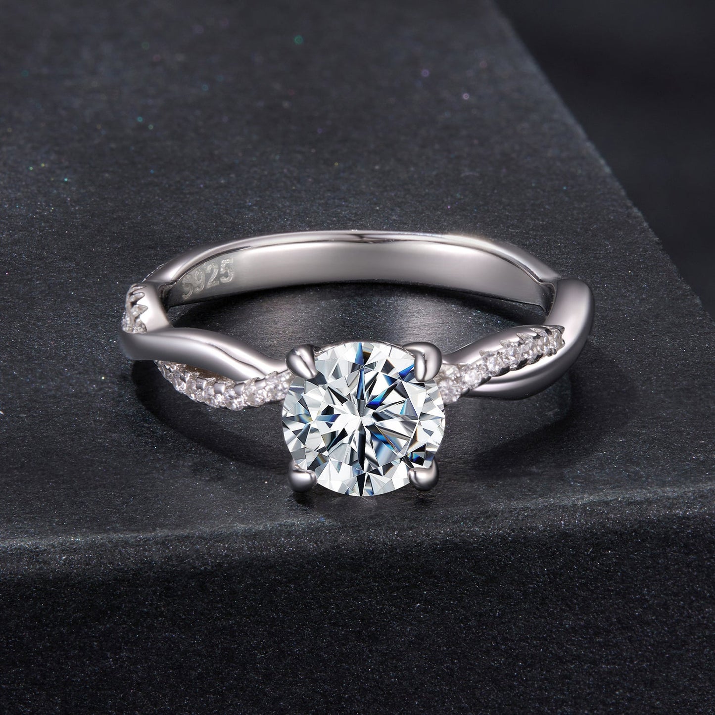925 Sterling Silver Moissanite 0.65 Carat Ring Size 6 for Women