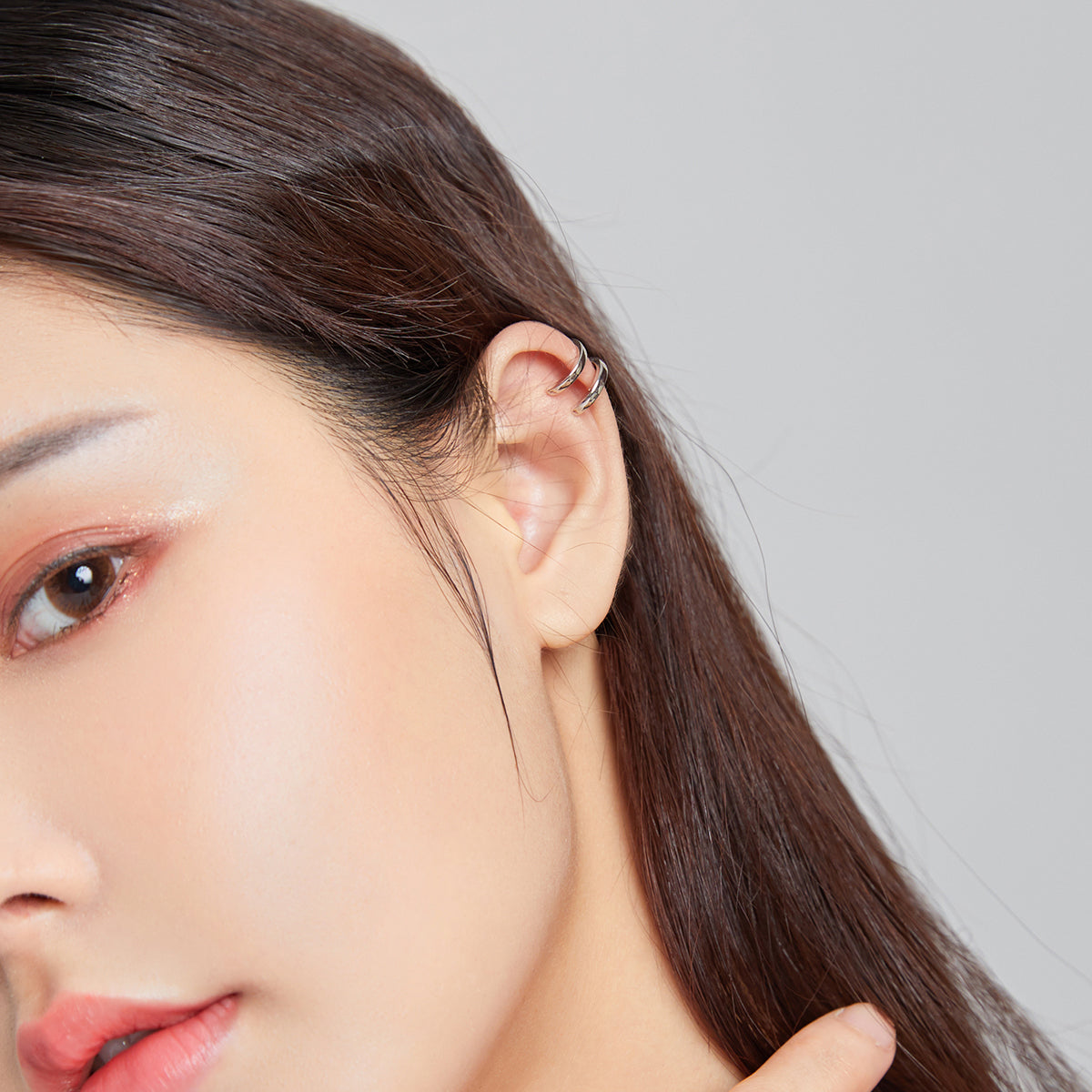 925 Sterling Silver Earrings 1.2*0.8cm with Platinum Plating for Women