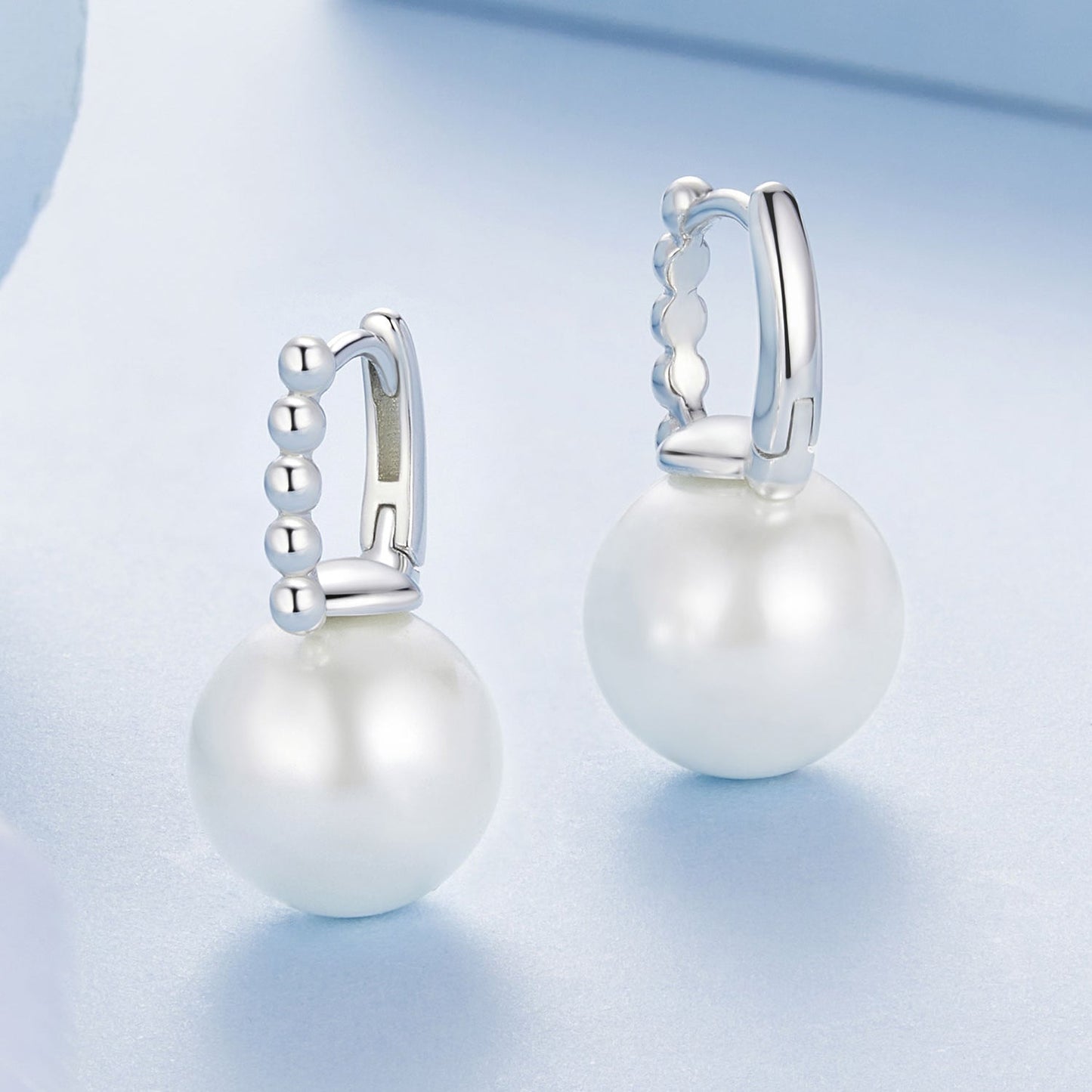 925 Sterling Silver Earrings with White Gold Plating and Shell Pearl for Women