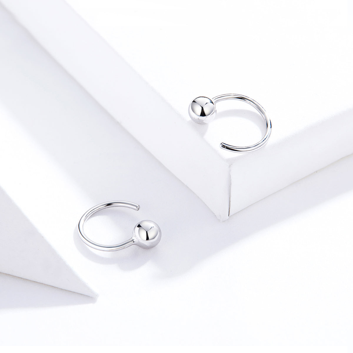 925 Sterling Silver Earrings with Plated Platinum, 1cm Diameter for Women