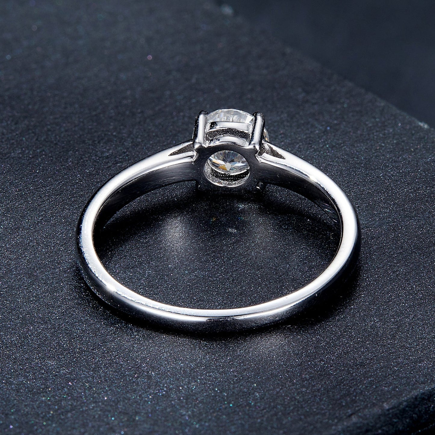 925 Sterling Silver Moissanite Ring 0.6 Carat Size 6 for Women