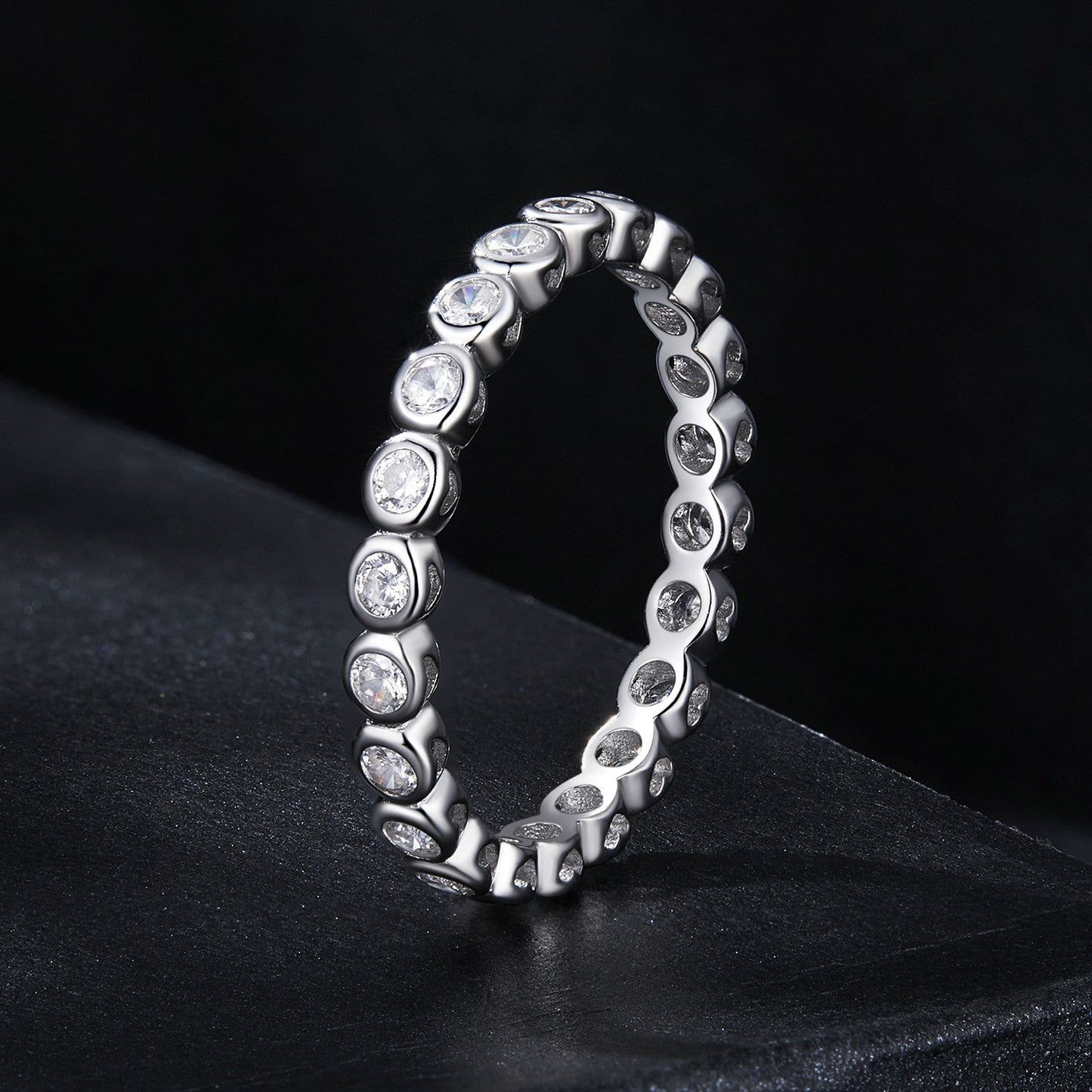 925 Sterling Silver 2mm Moissanite Ring Size 7 for Women