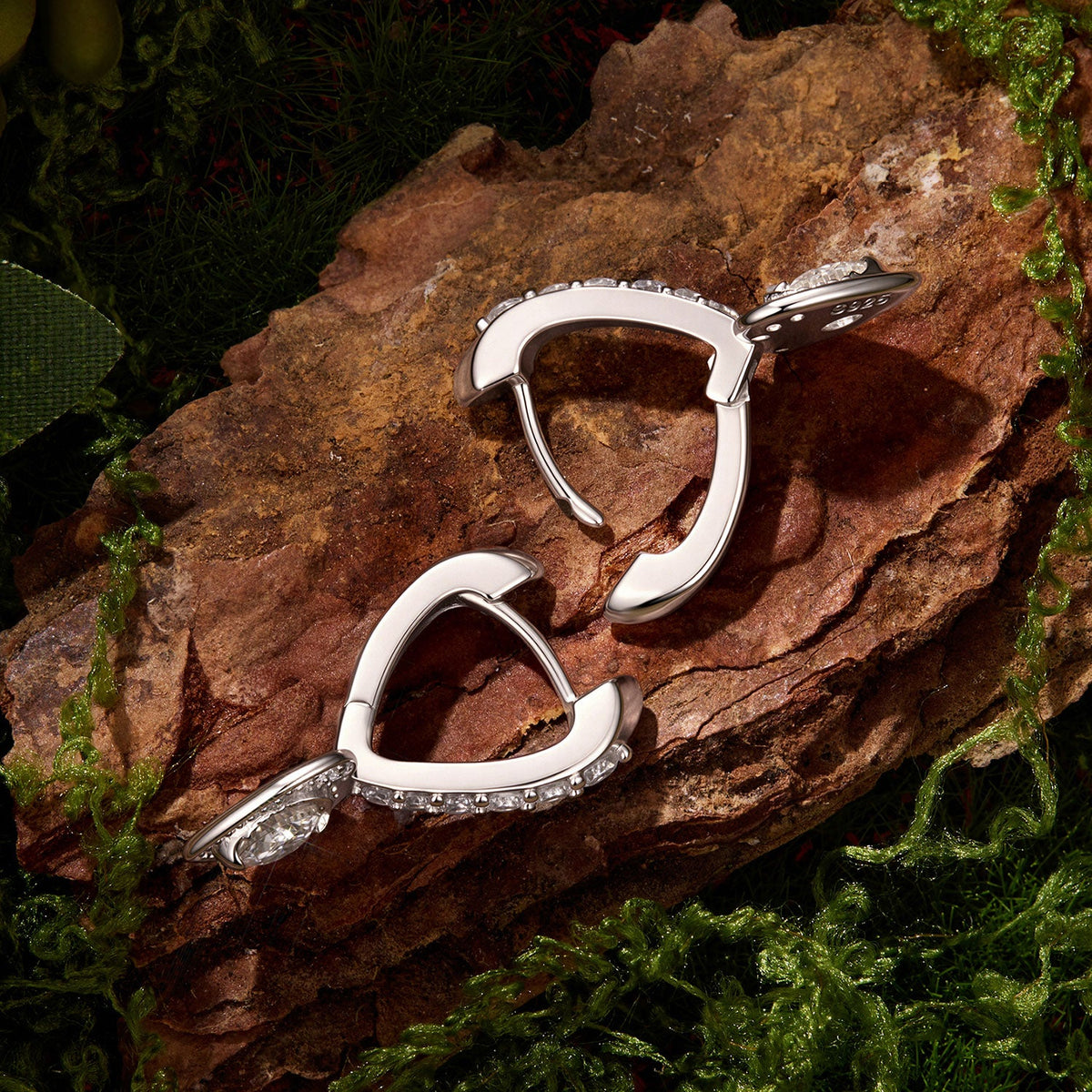925 Sterling Silver White Gold Plated Moissanite Pavé CZ 2.2x0.9cm Earrings for Women