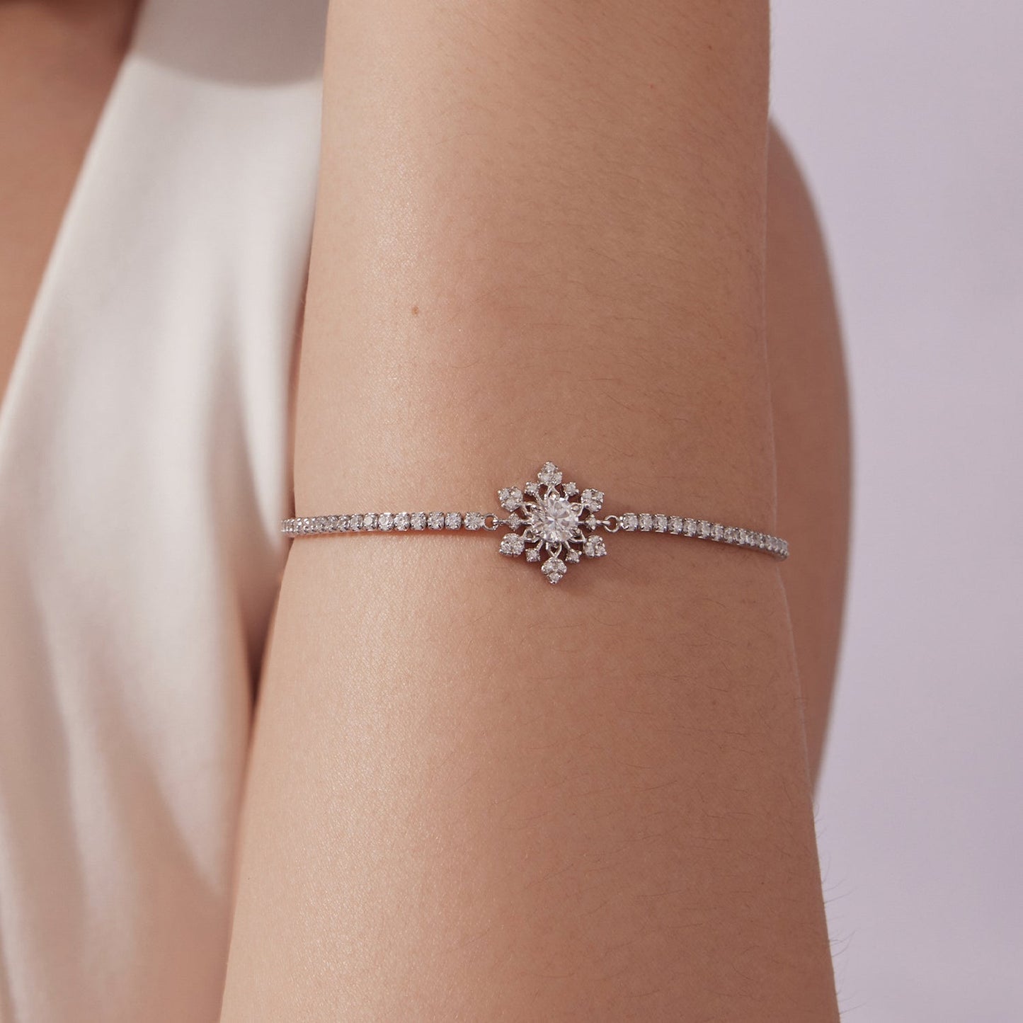 925 Sterling Silver Adjustable Bracelet with Pavé Setting CZ and White Gold Plating for Women