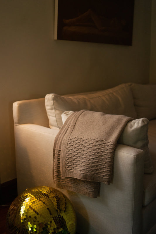 Baby Blanket Knit Scallops