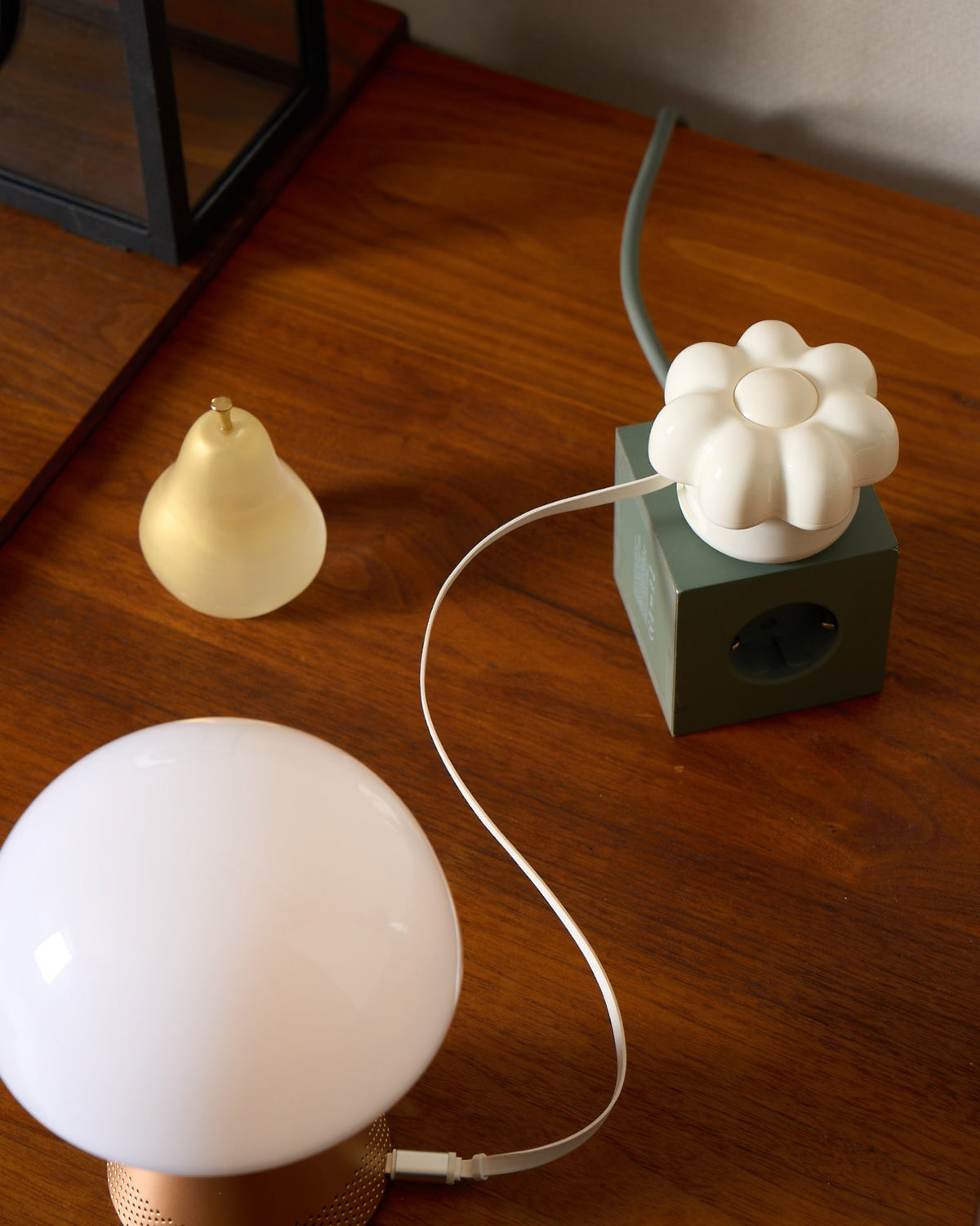 Flower Objet (Daisy White)