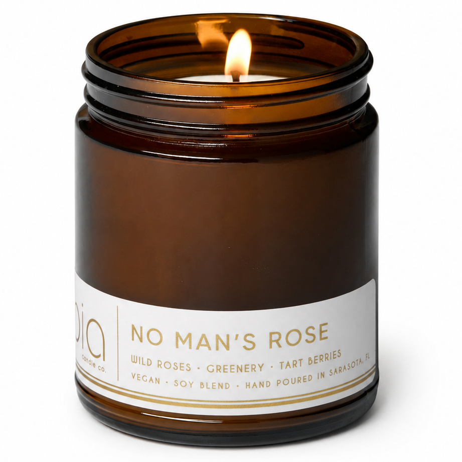 No Man's Rose Soy Blend Candle - Dewy Rose, Black Currant & Moss