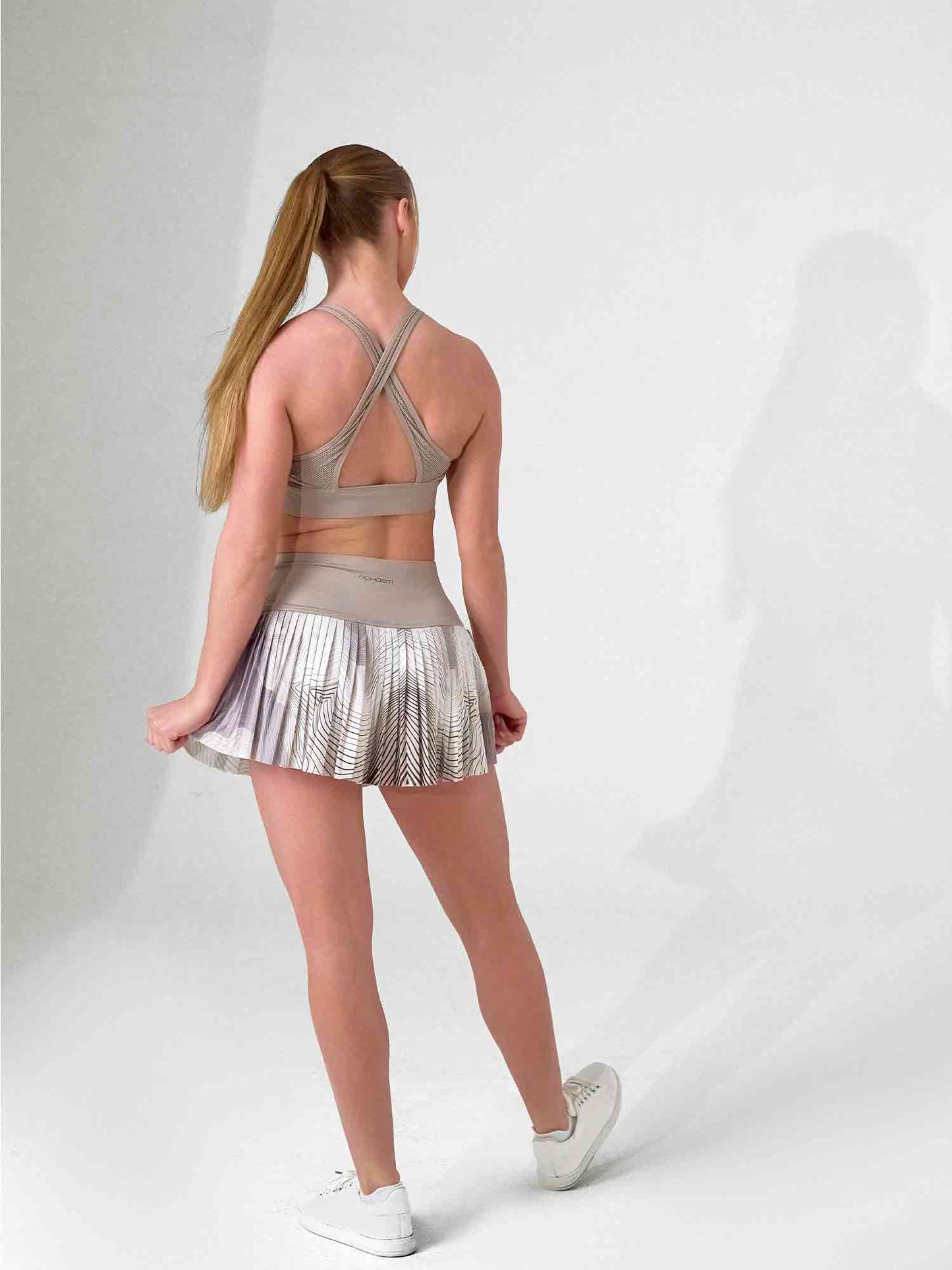 ELLE High-Impact Compression Sports Bra