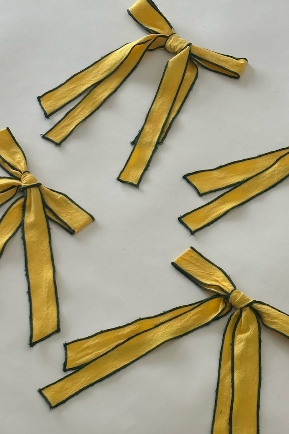 S/4 Moñitas Yellow Napkin Ring - Canary Yellow