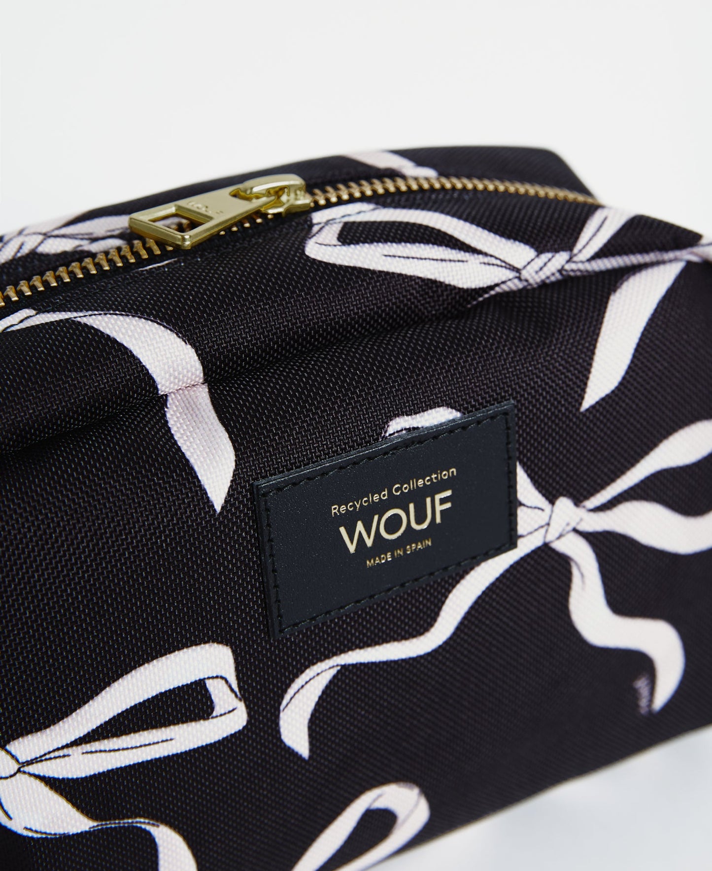 Carlota Large Toiletry Bag