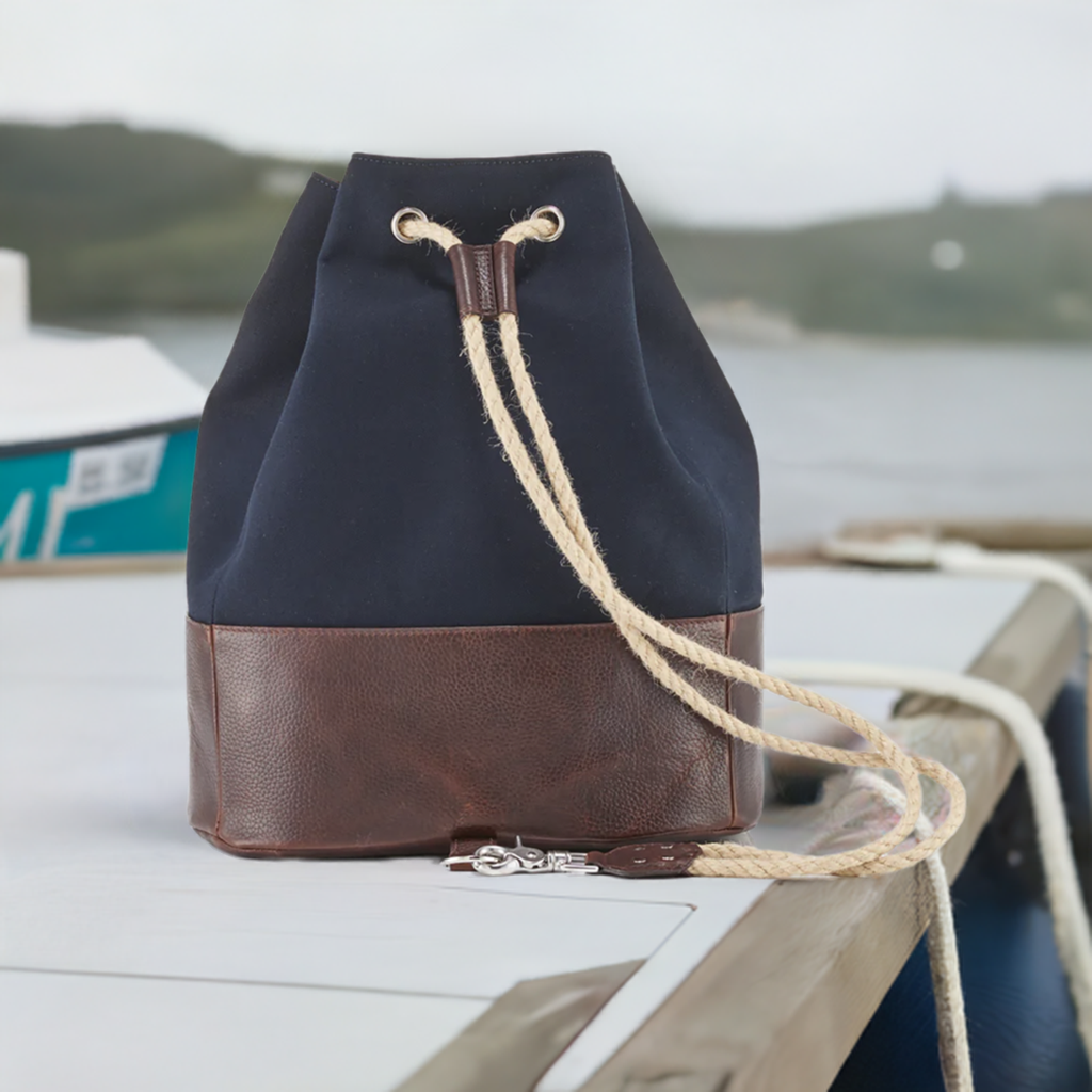 WANDERLUST Canvas Duffle Bag ~ Classic Navy