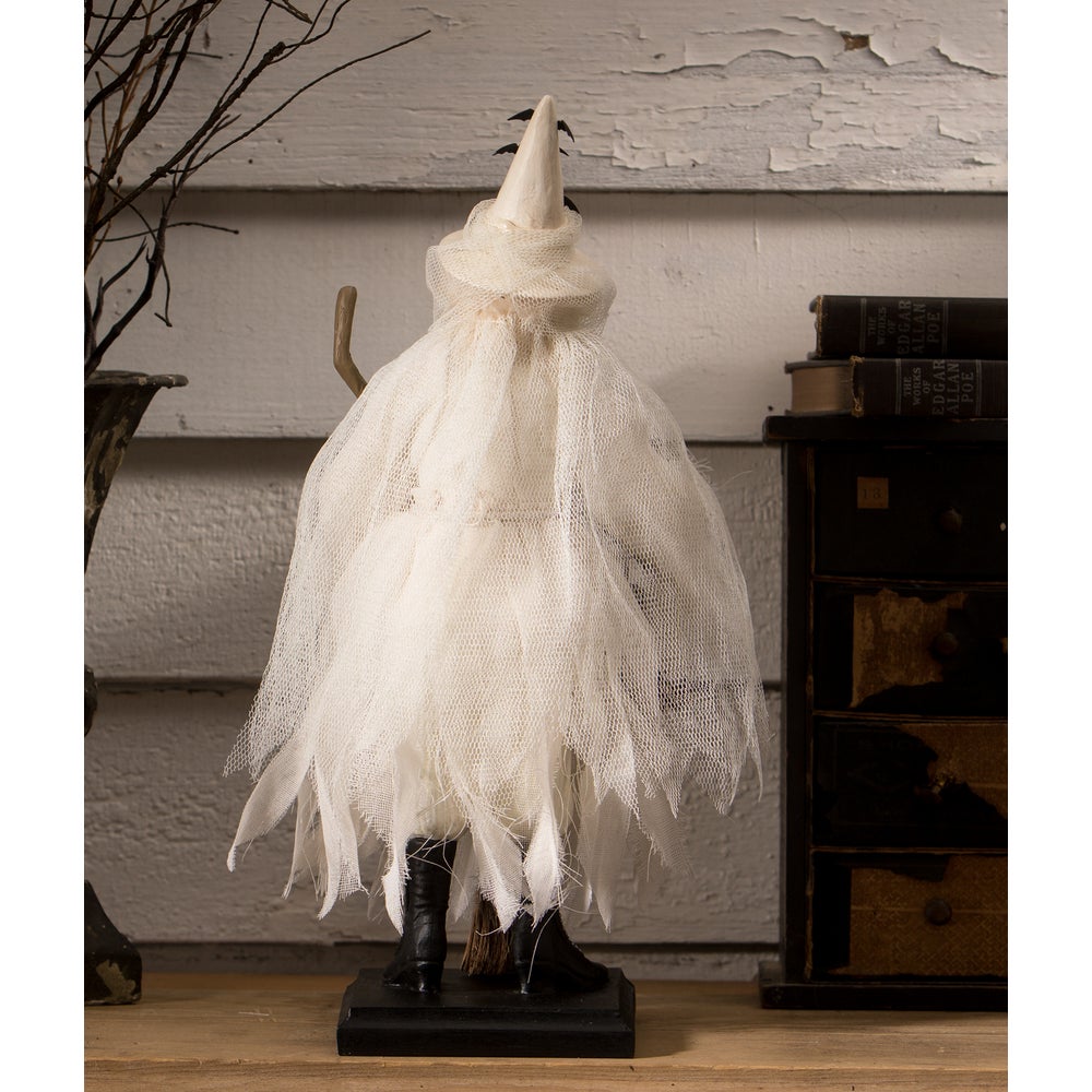 Ghostly Witch by Bethany Lowe Designs - Osadia Concept Store