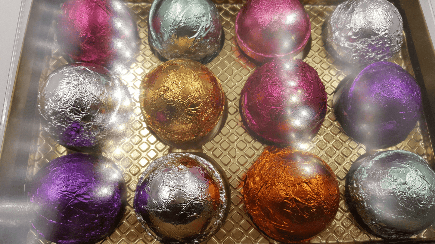 Gift Set for Mom with 12 Bath Bombs