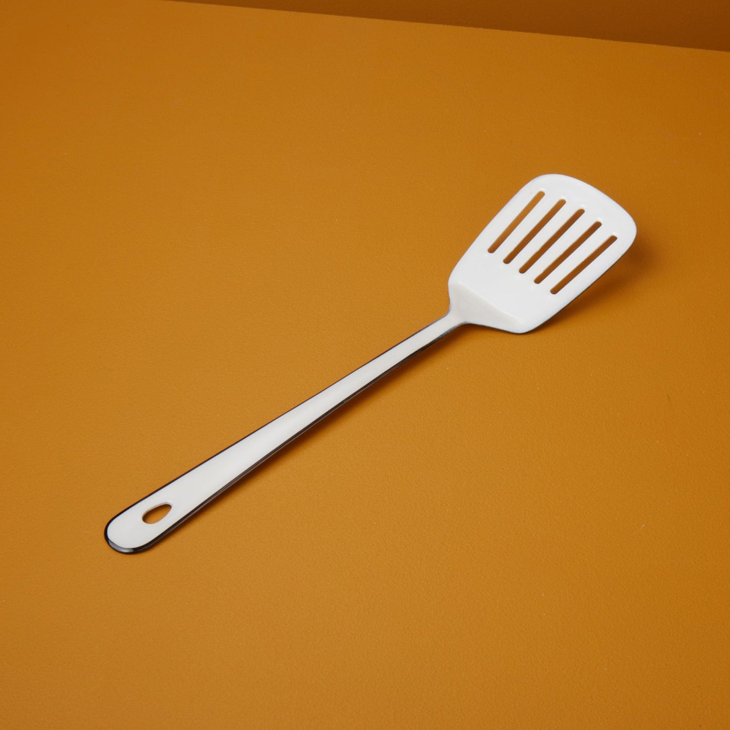 Hani Enameled Spatula
