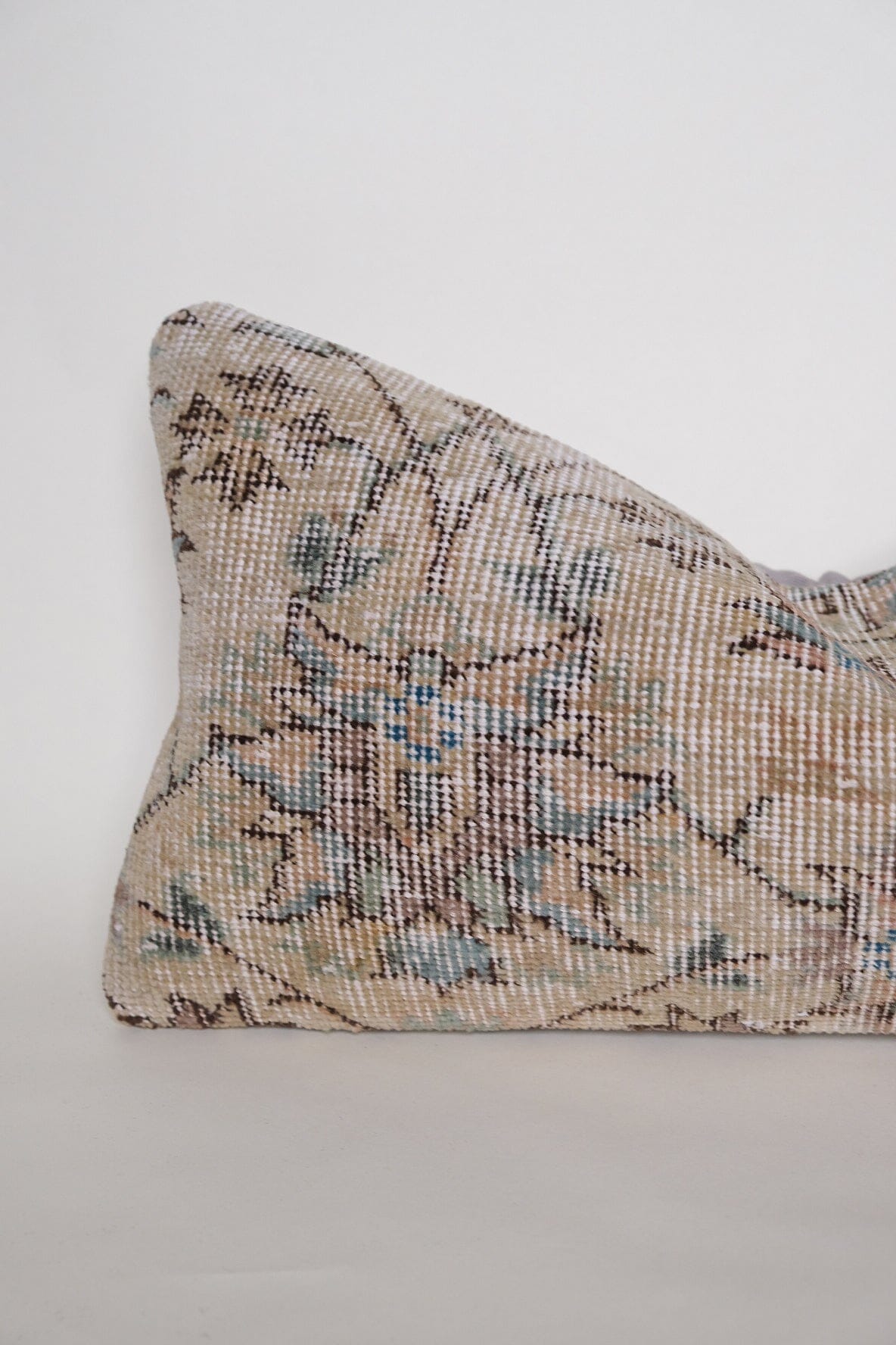 Dandelion Turkish Vintage Lumbar
