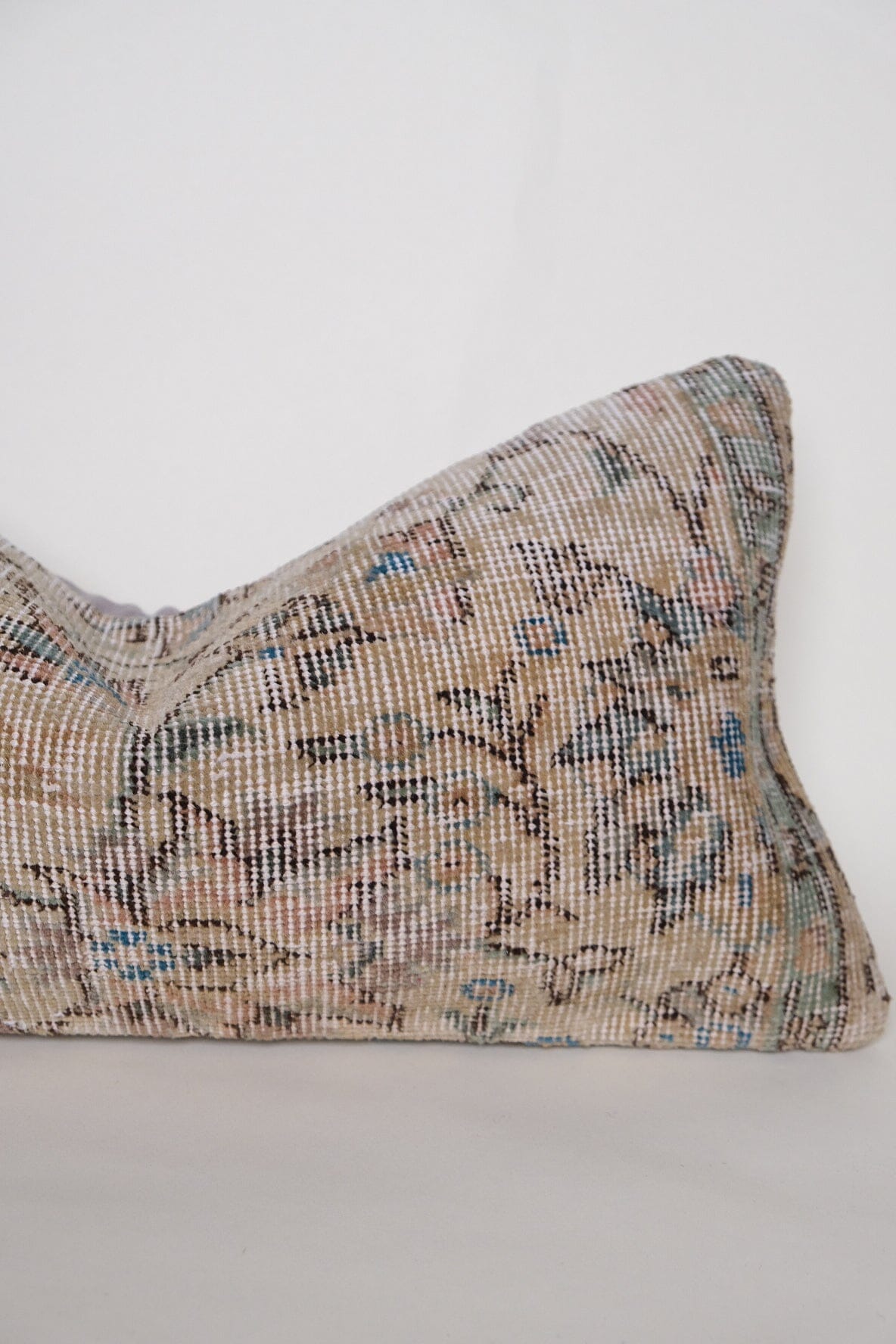 Dandelion Turkish Vintage Lumbar
