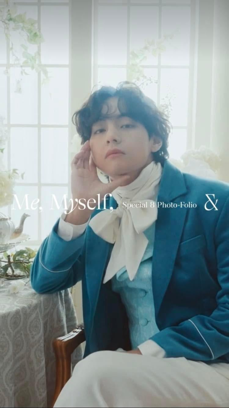 BTS V - Special 8 Photo-Folio Me, Myself, And V "Veautiful Days"