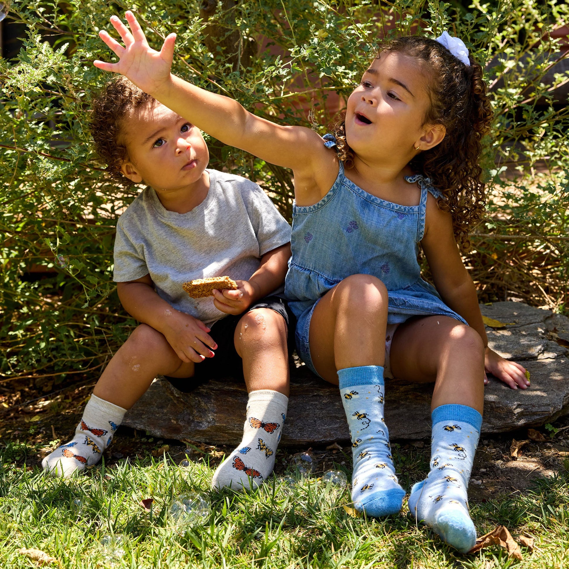 Kids Socks that Protect Bees - Osadia Concept Store