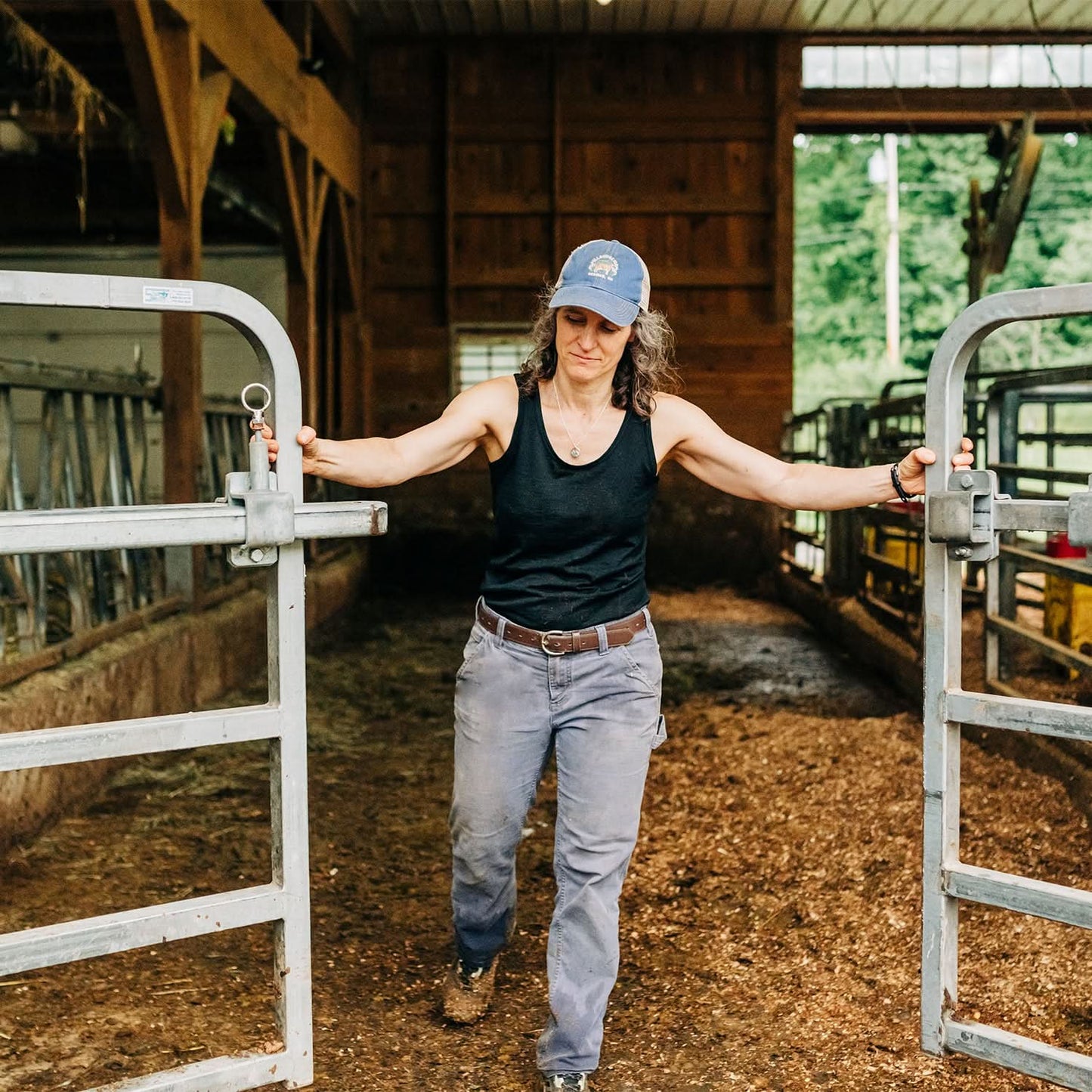 Lightweight Women's Wool Tank Top - 100% Merino Wool - Osadia Concept Store