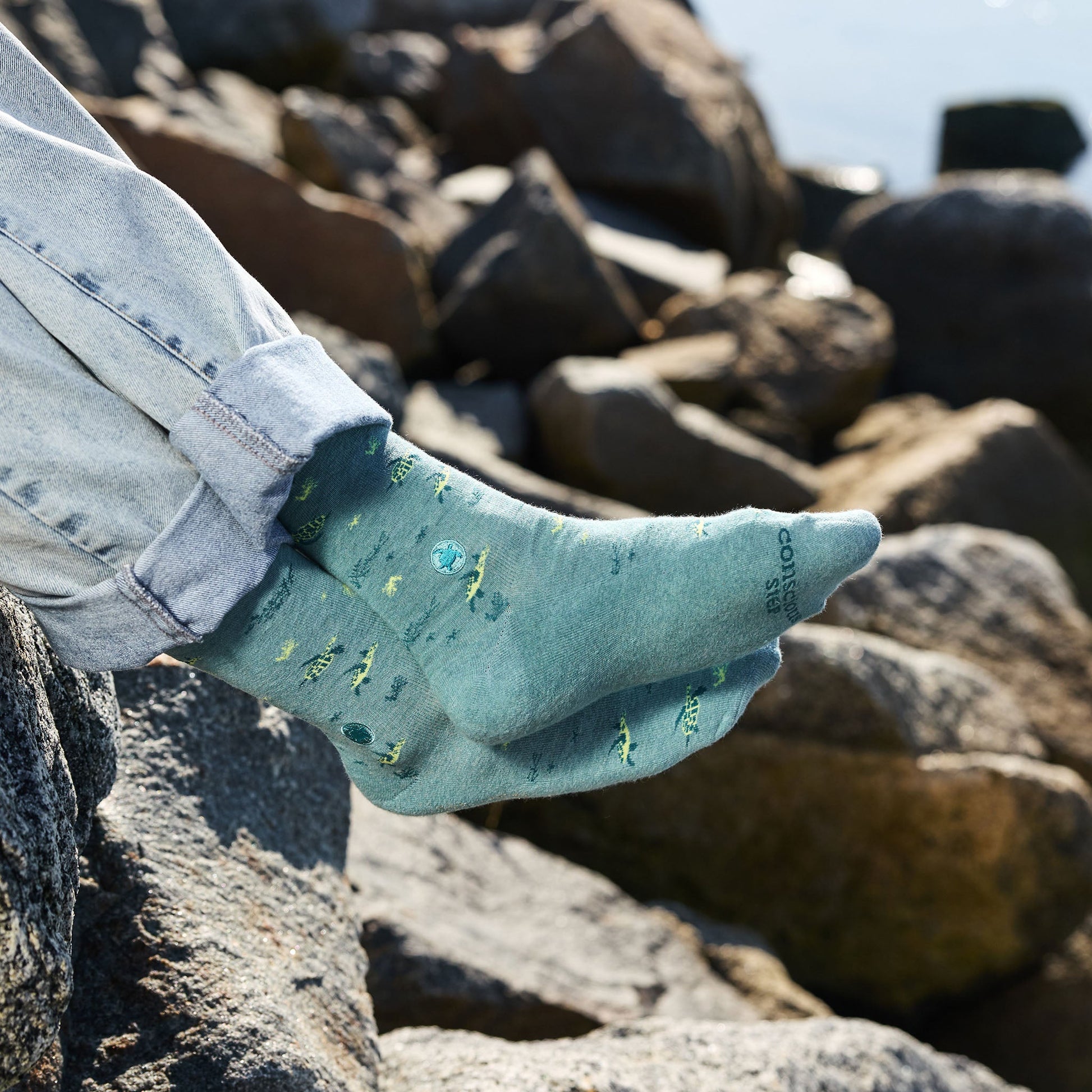 Socks that Protect Sea Turtles - Osadia Concept Store