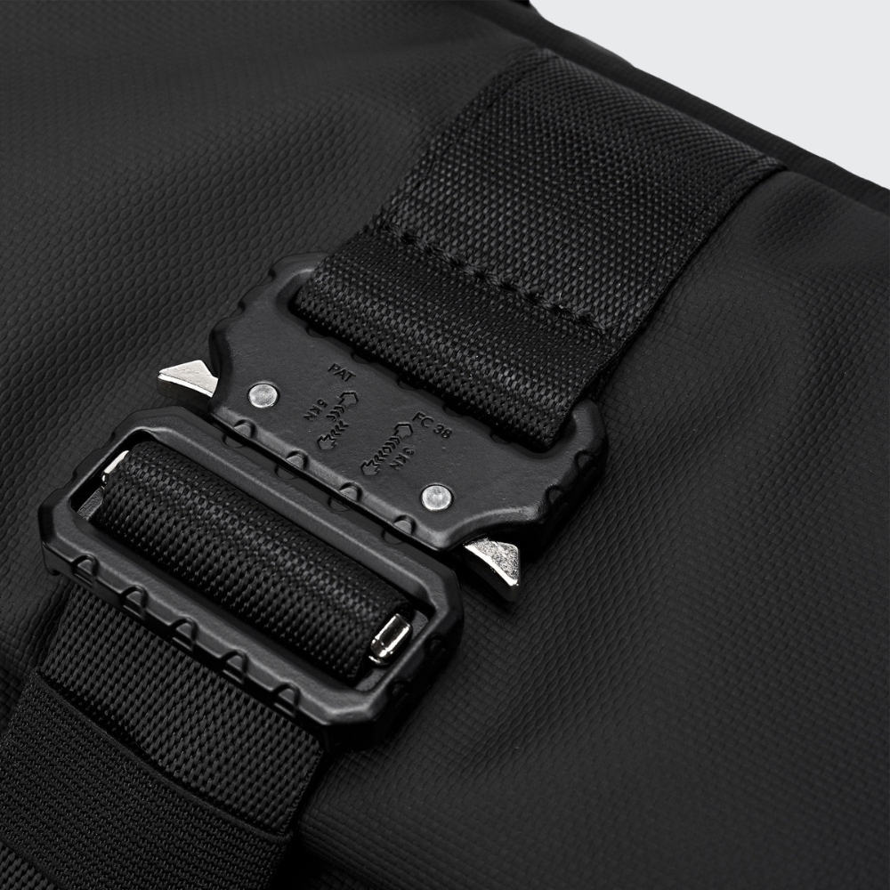 MOVA ROLL-UP BLACK 20-26L