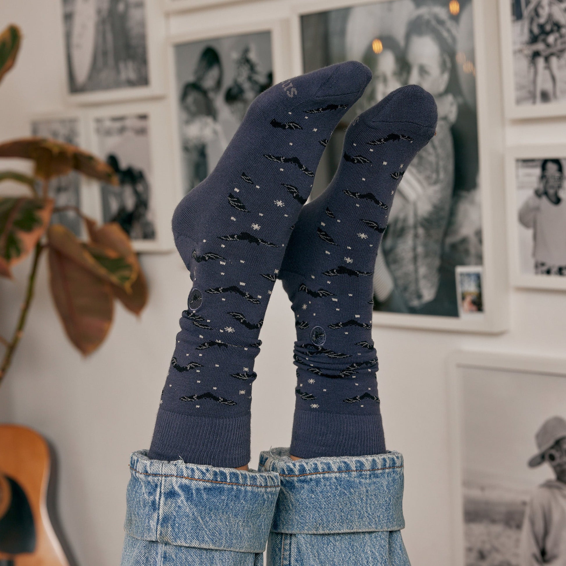 Socks that Protect Bats - Osadia Concept Store