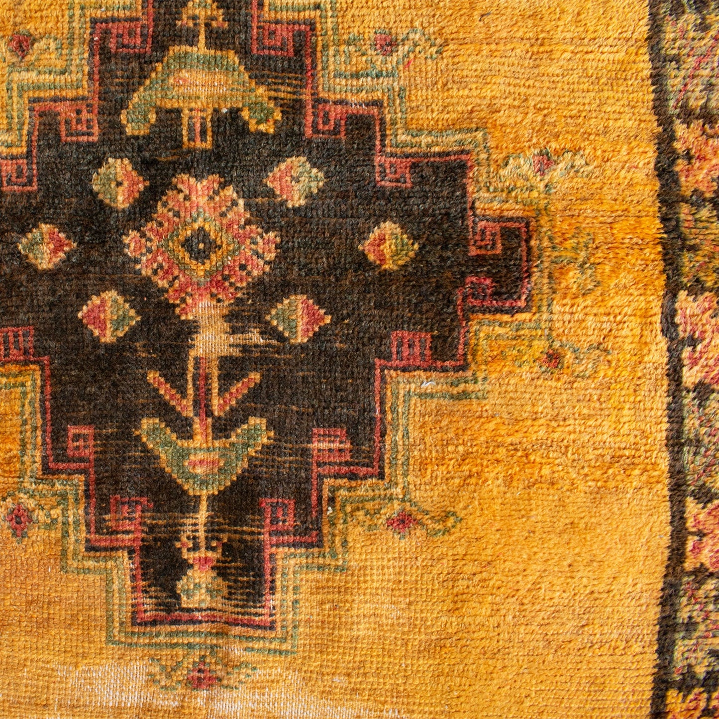 Julian Vintage Moroccan Taznakht Rug | 3'1" x 5'5"