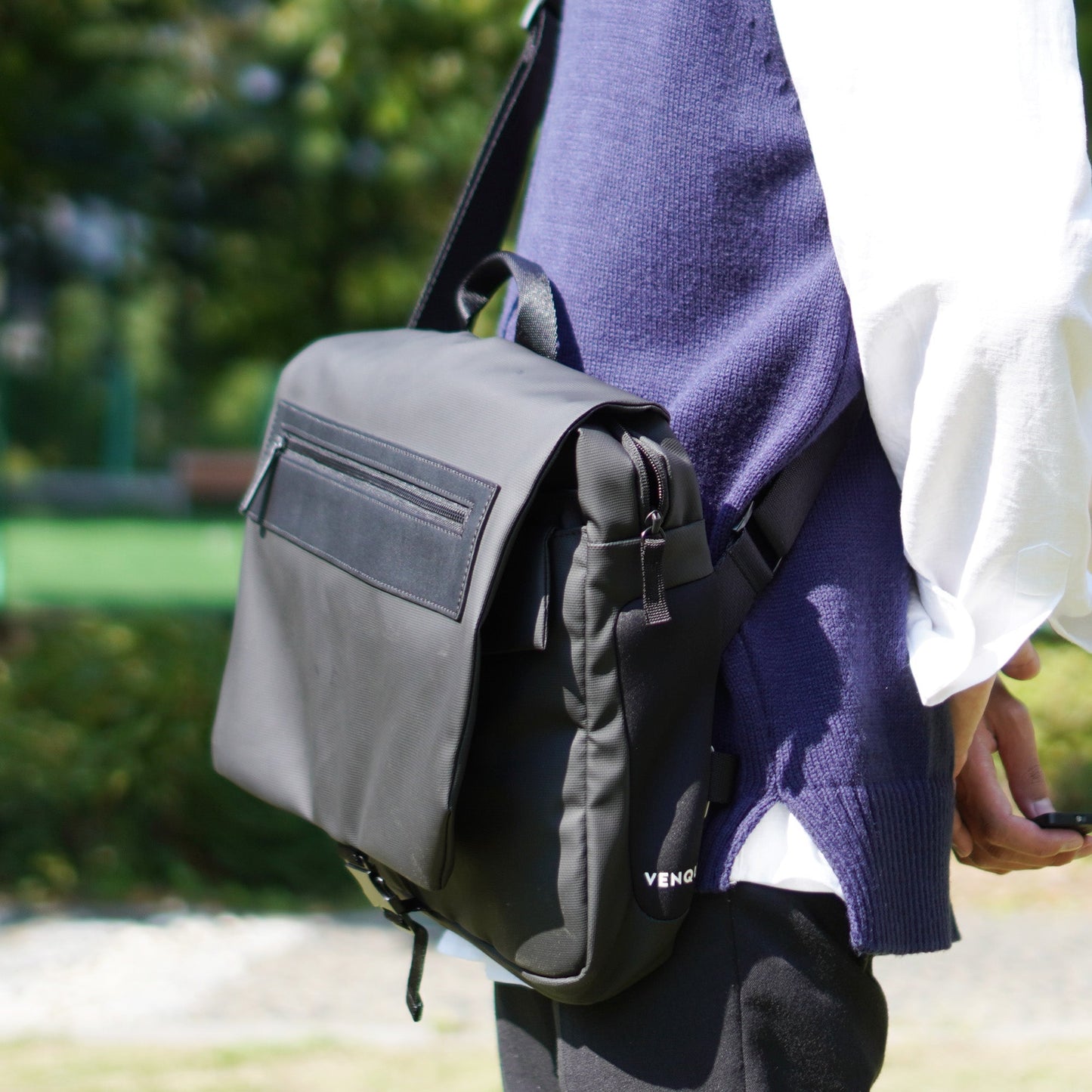 Office Messenger Black