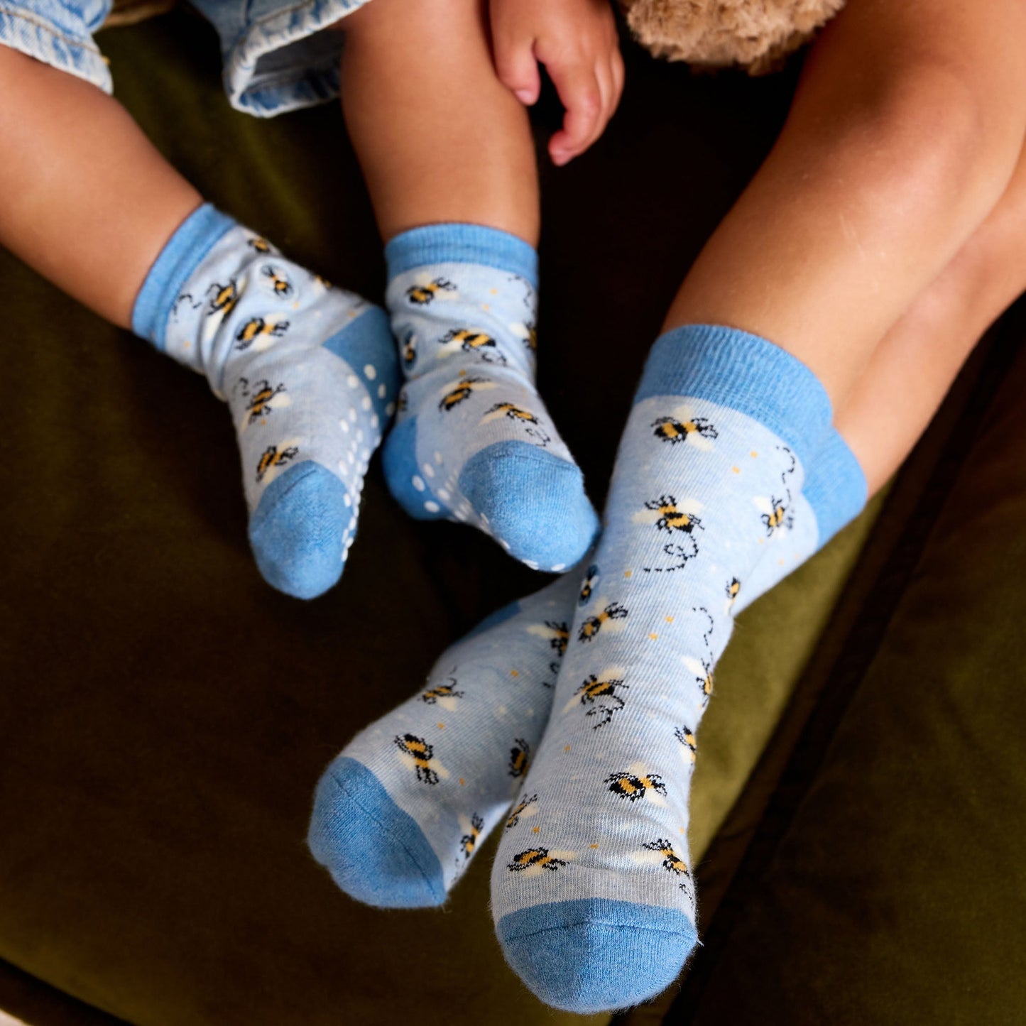 Kids Socks that Protect Bees - Osadia Concept Store