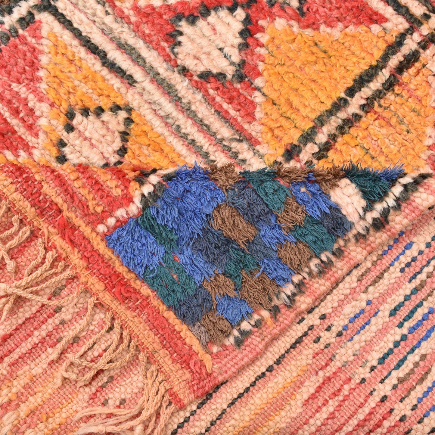 Chama Hand-Knotted Wool Moroccan Rug | 4'1" x 8'