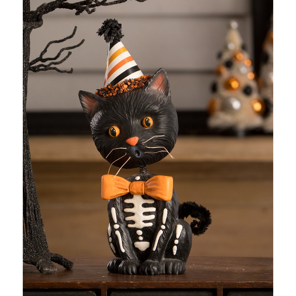 Sourpuss Bobble Head by Bethany Lowe Designs - Osadia Concept Store