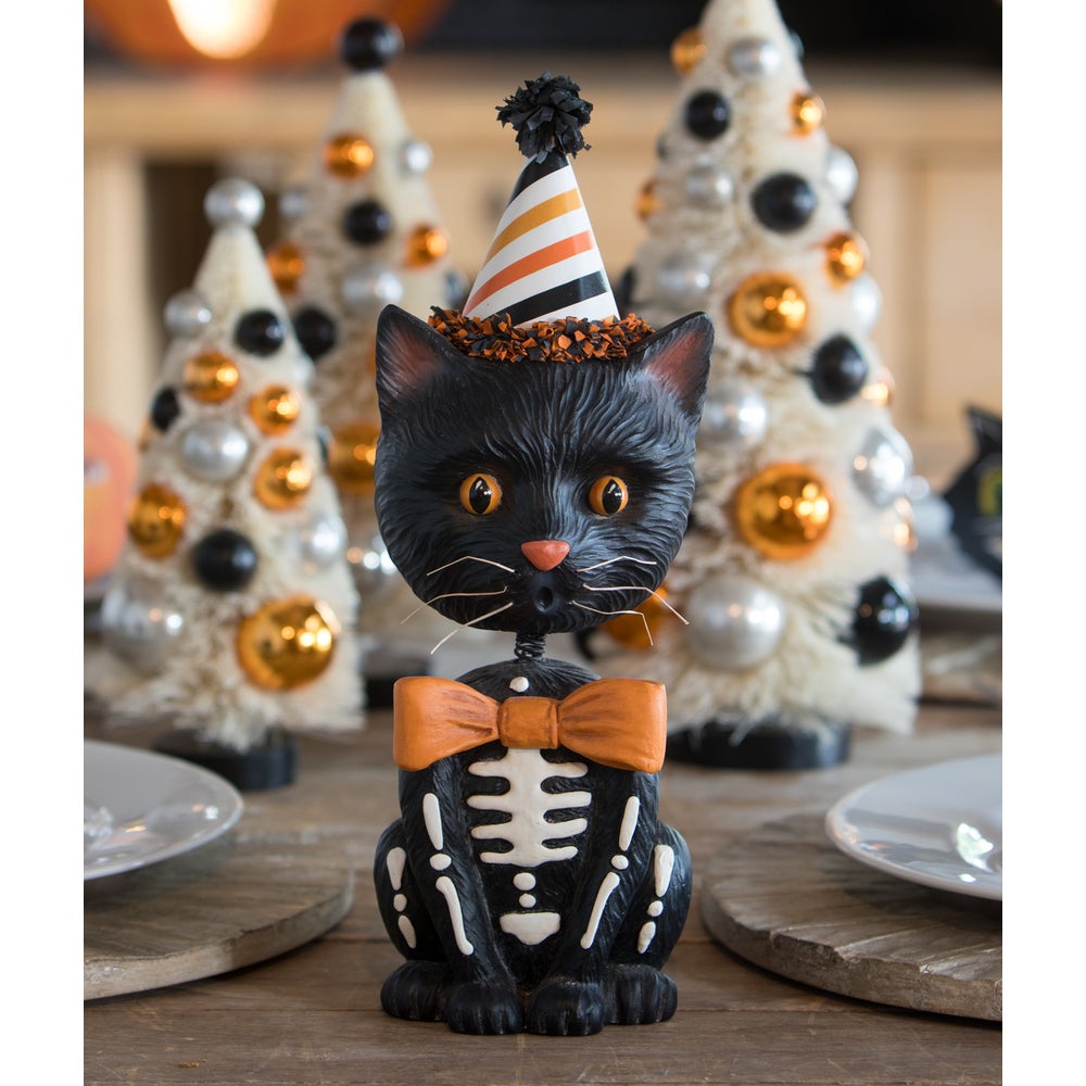 Sourpuss Bobble Head by Bethany Lowe Designs - Osadia Concept Store