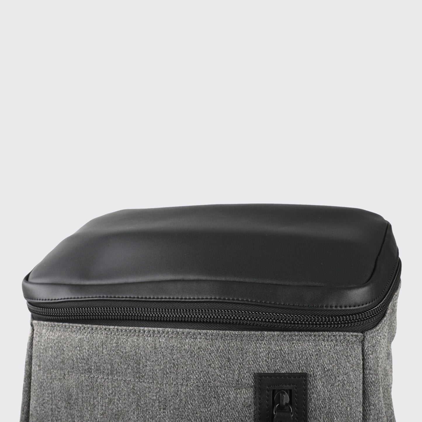 AMSTERDAM GREY BACKPACK 20L