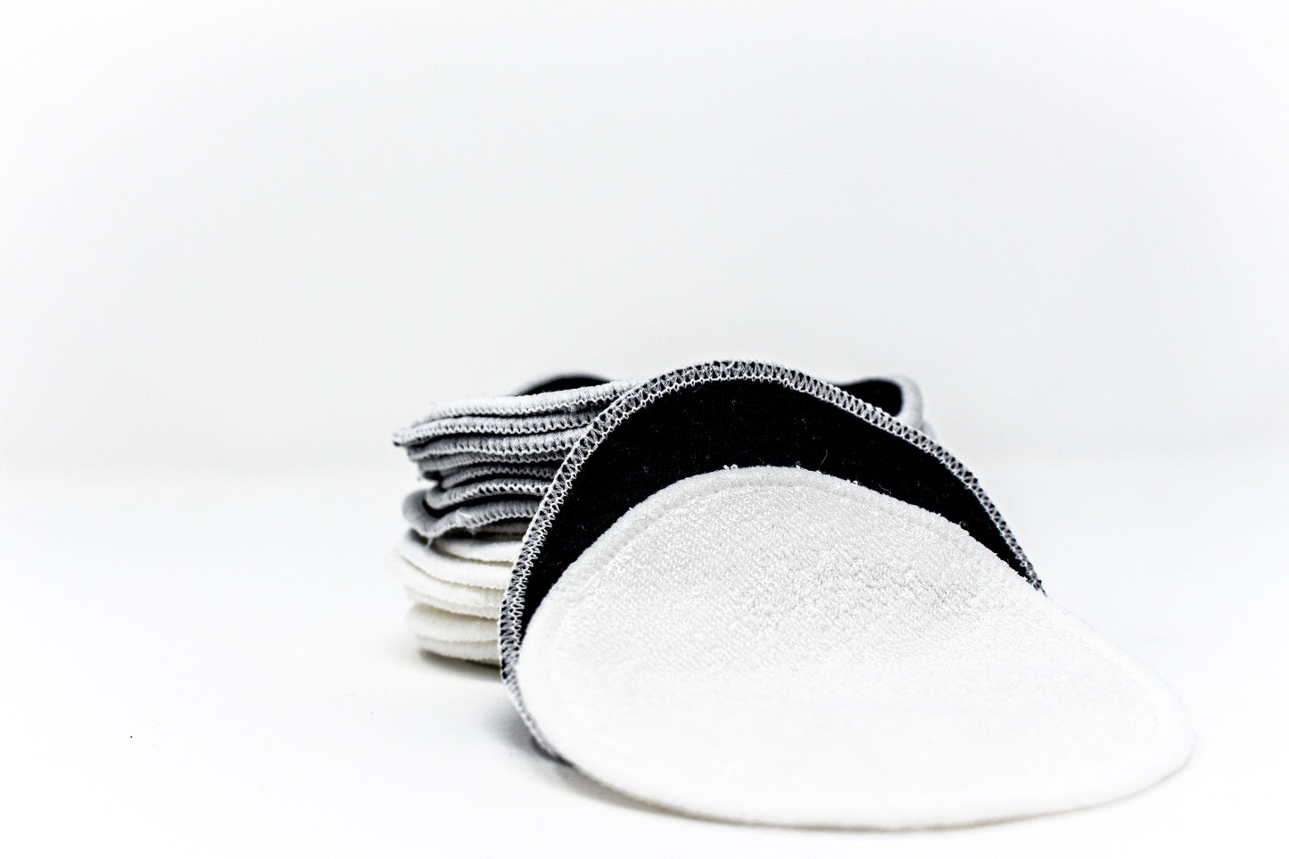 Reusable Facial Rounds with Wash Bag